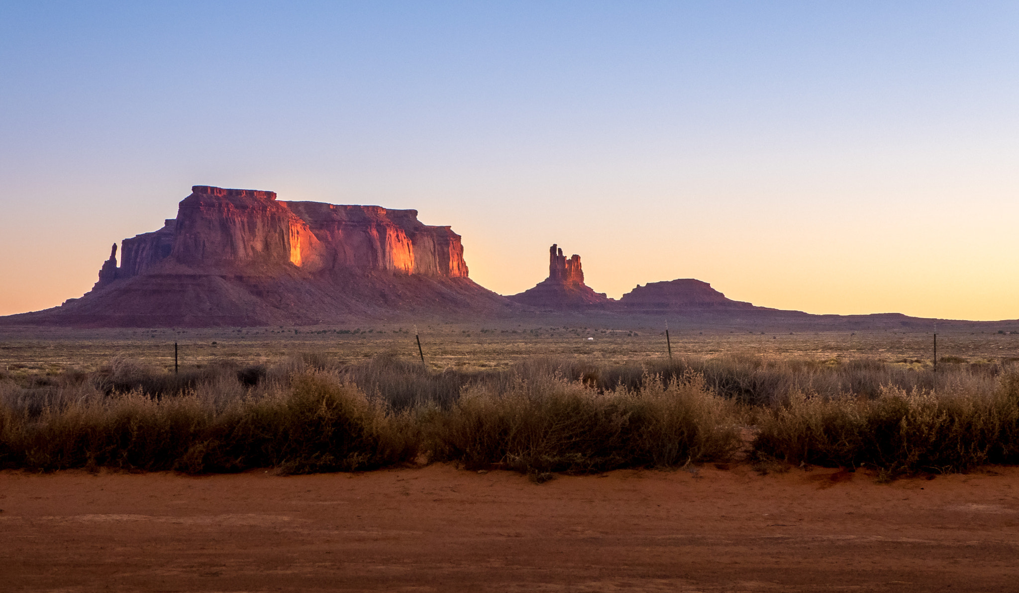 Panasonic Lumix DMC-ZS50 (Lumix DMC-TZ70) sample photo. Monument valley sunrise photography