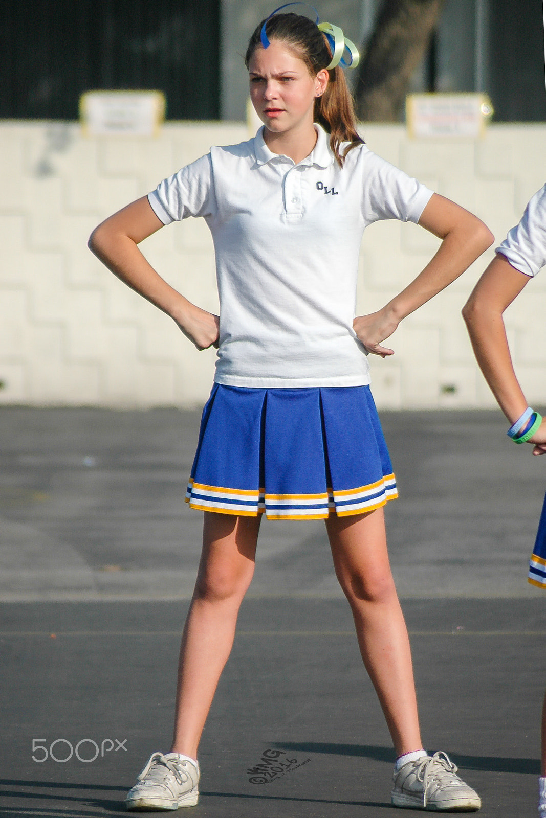 Nikon D70s sample photo. Hands on hips o photography