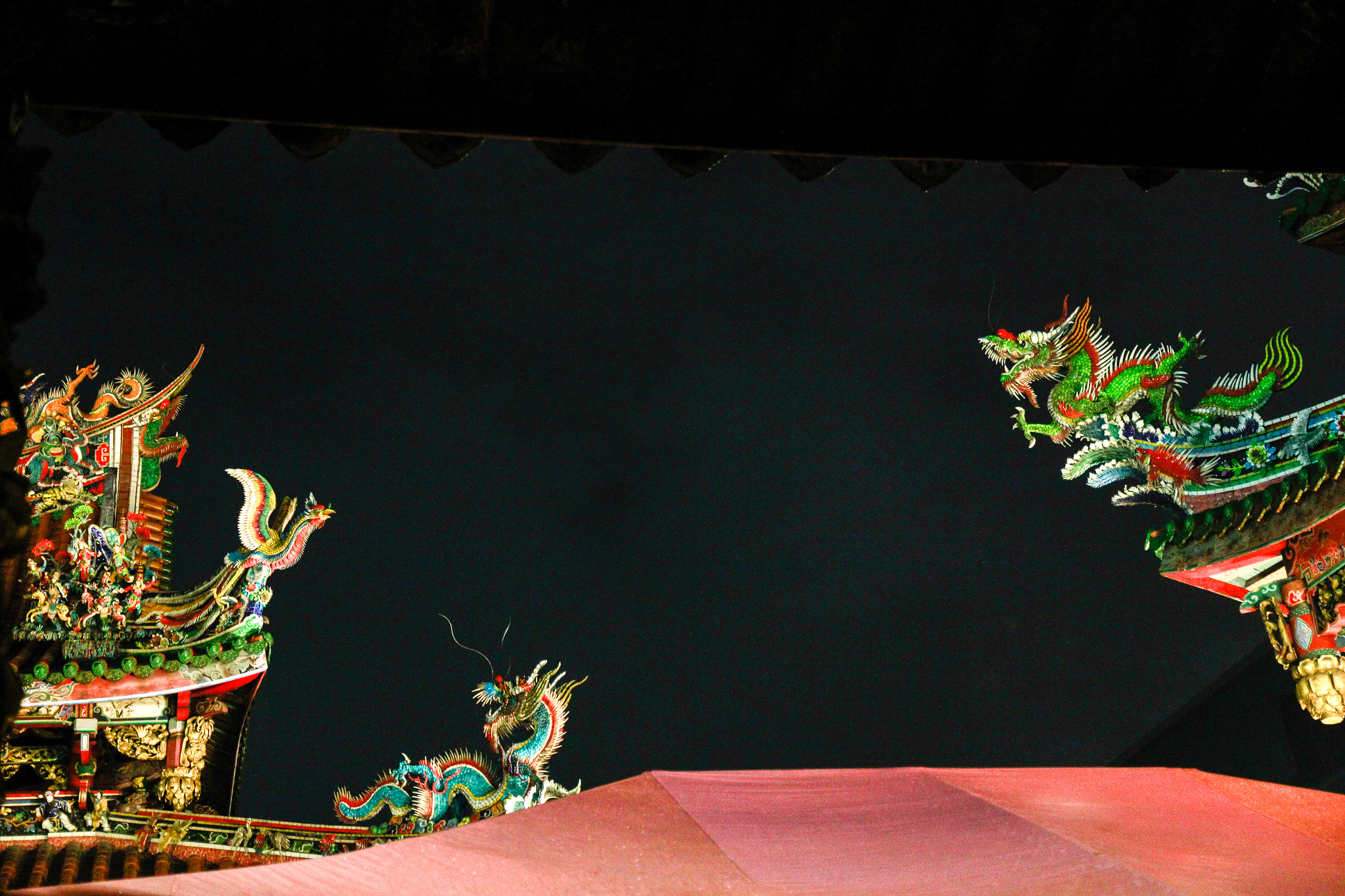 Canon EOS 60D sample photo. Dragon style roof 龍頂 photography