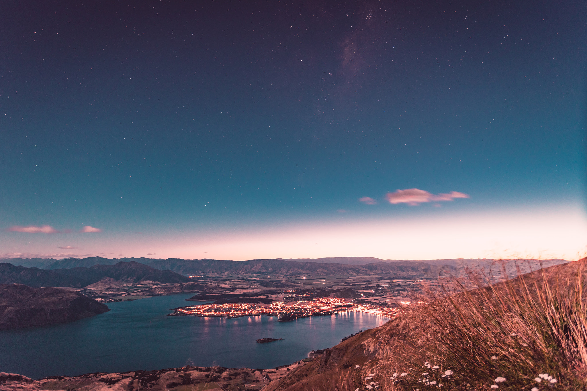 Sony a7 II + Sony DT 50mm F1.8 SAM sample photo. Wanaka in the morning photography