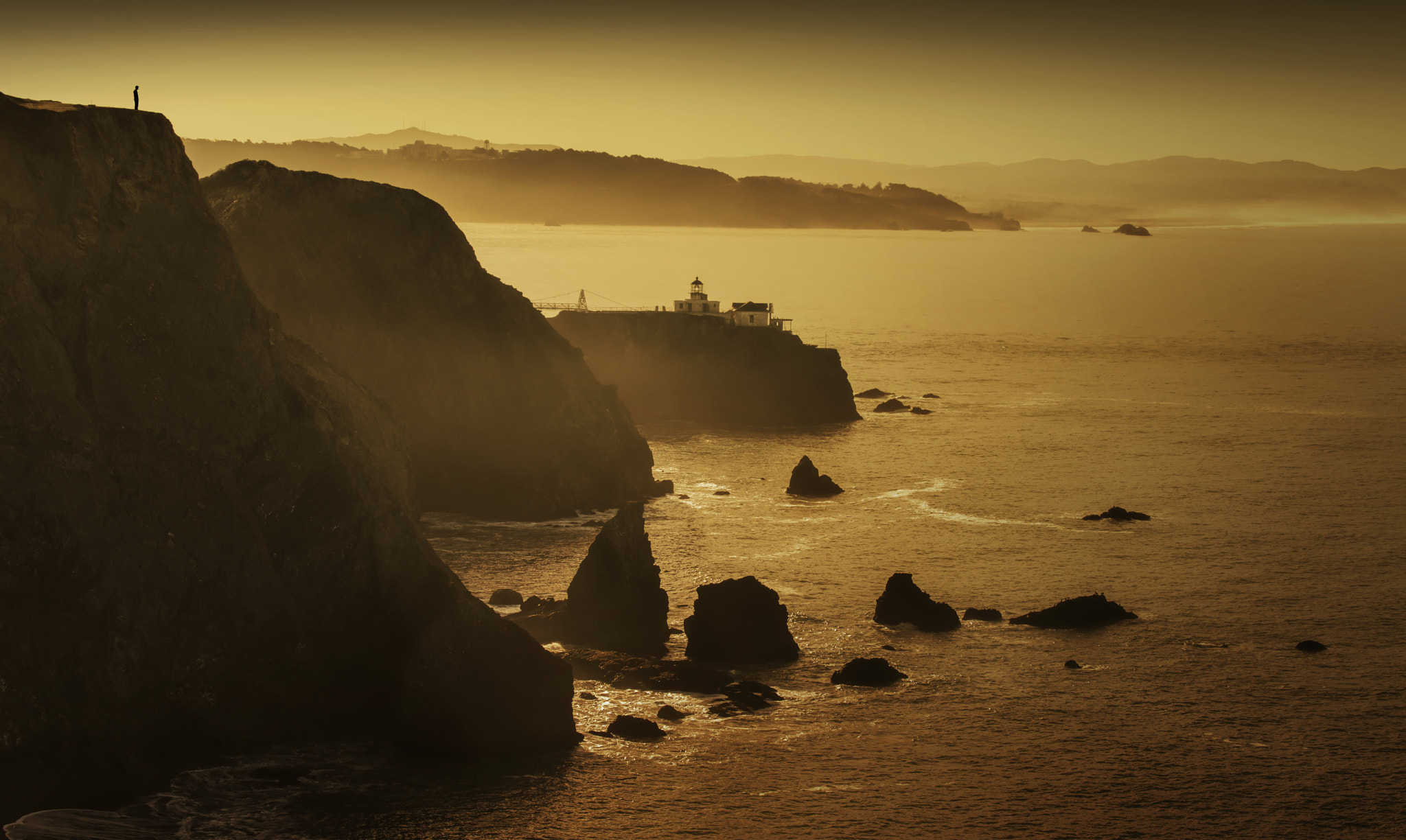 AF-S Zoom-Nikkor 80-200mm f/2.8D IF-ED sample photo. Bonita lighthouse photography