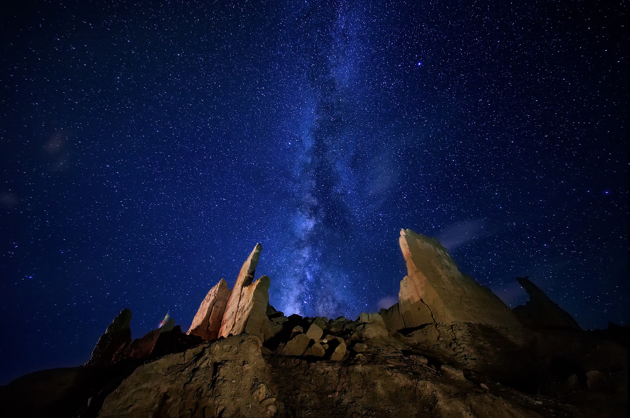 Canon EOS-1D X Mark II + Canon EF 11-24mm F4L USM sample photo. 阿里星空 photography