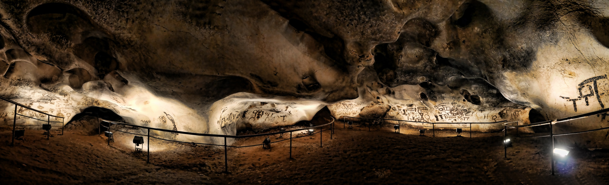 Panasonic Lumix DMC-GX7 sample photo. Magura cave paintings photography