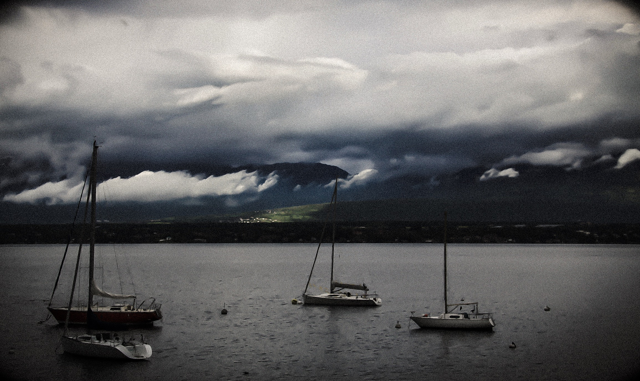 Sigma 18-200mm f/3.5-6.3 DC OS sample photo. Boats 2 photography