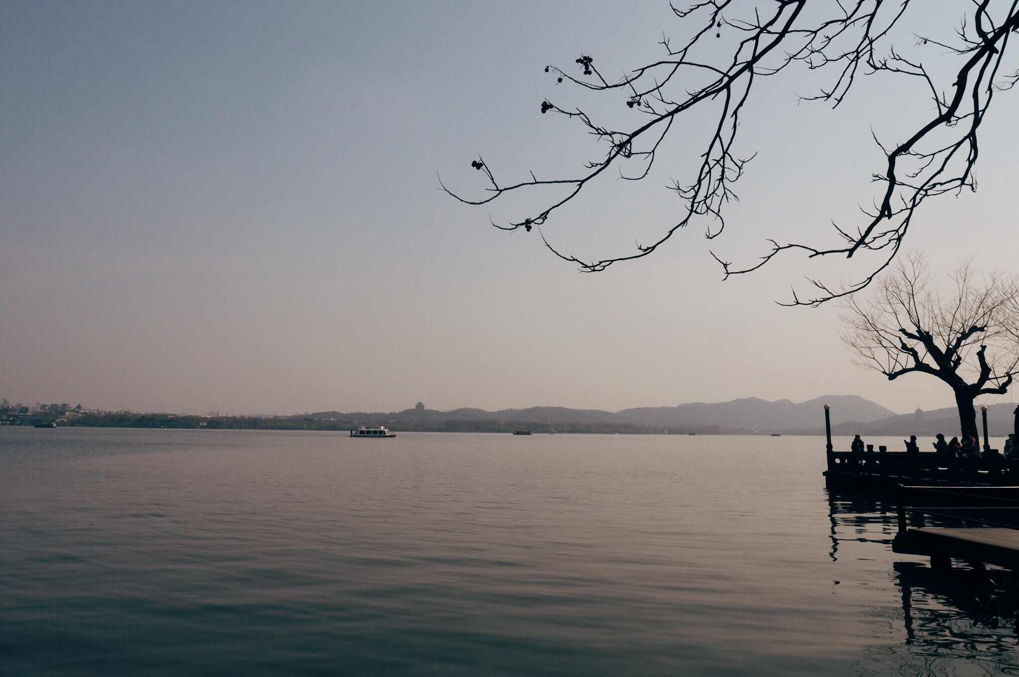 Olympus PEN-F + OLYMPUS M.12mm F2.0 sample photo. 西湖 photography