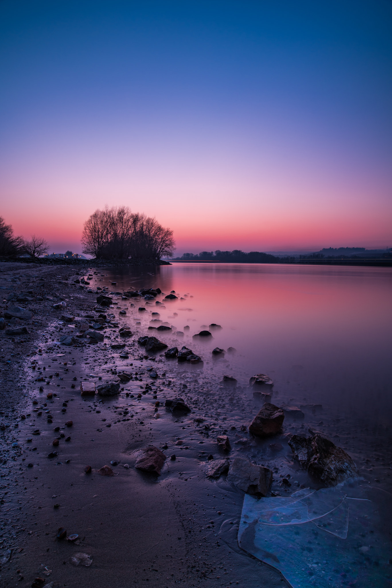 Nikon D750 + Nikon AF-S Nikkor 18-35mm F3.5-4.5G ED sample photo. Sunset & winter mood photography