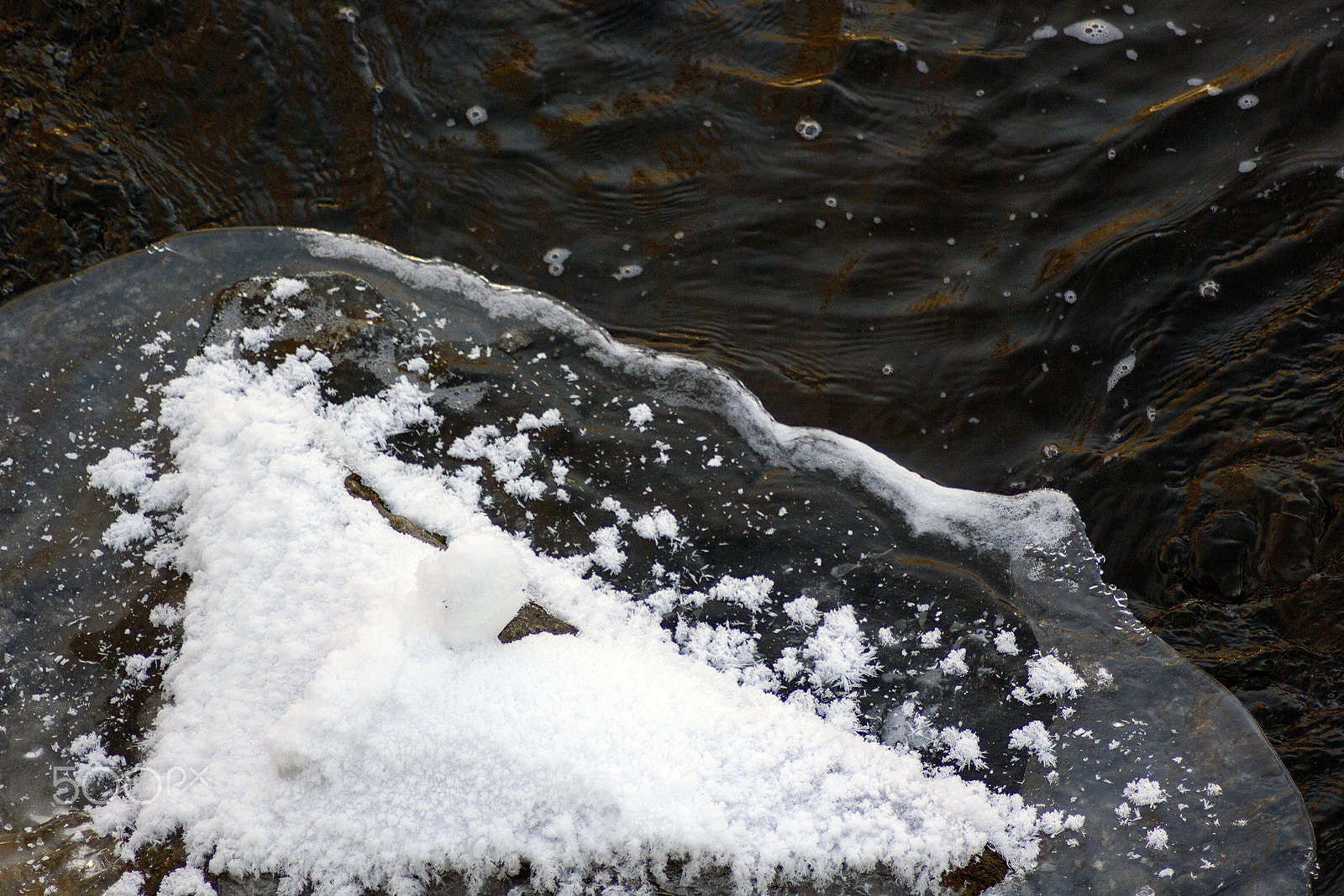 Canon EOS 550D (EOS Rebel T2i / EOS Kiss X4) sample photo. Shapes of water photography