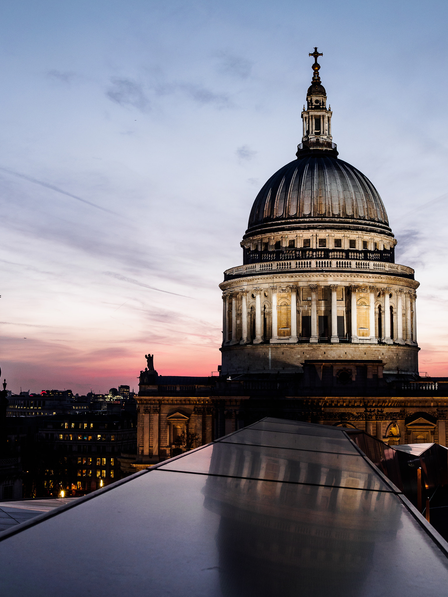 Olympus OM-D E-M10 + Olympus M.Zuiko Digital 25mm F1.8 sample photo. St paul's cathedral photography