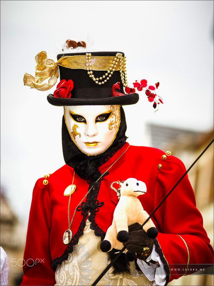 Sony a99 II + Minolta AF 80-200mm F2.8 HS-APO G sample photo. Rosheim, france: venetian carnival mask photography