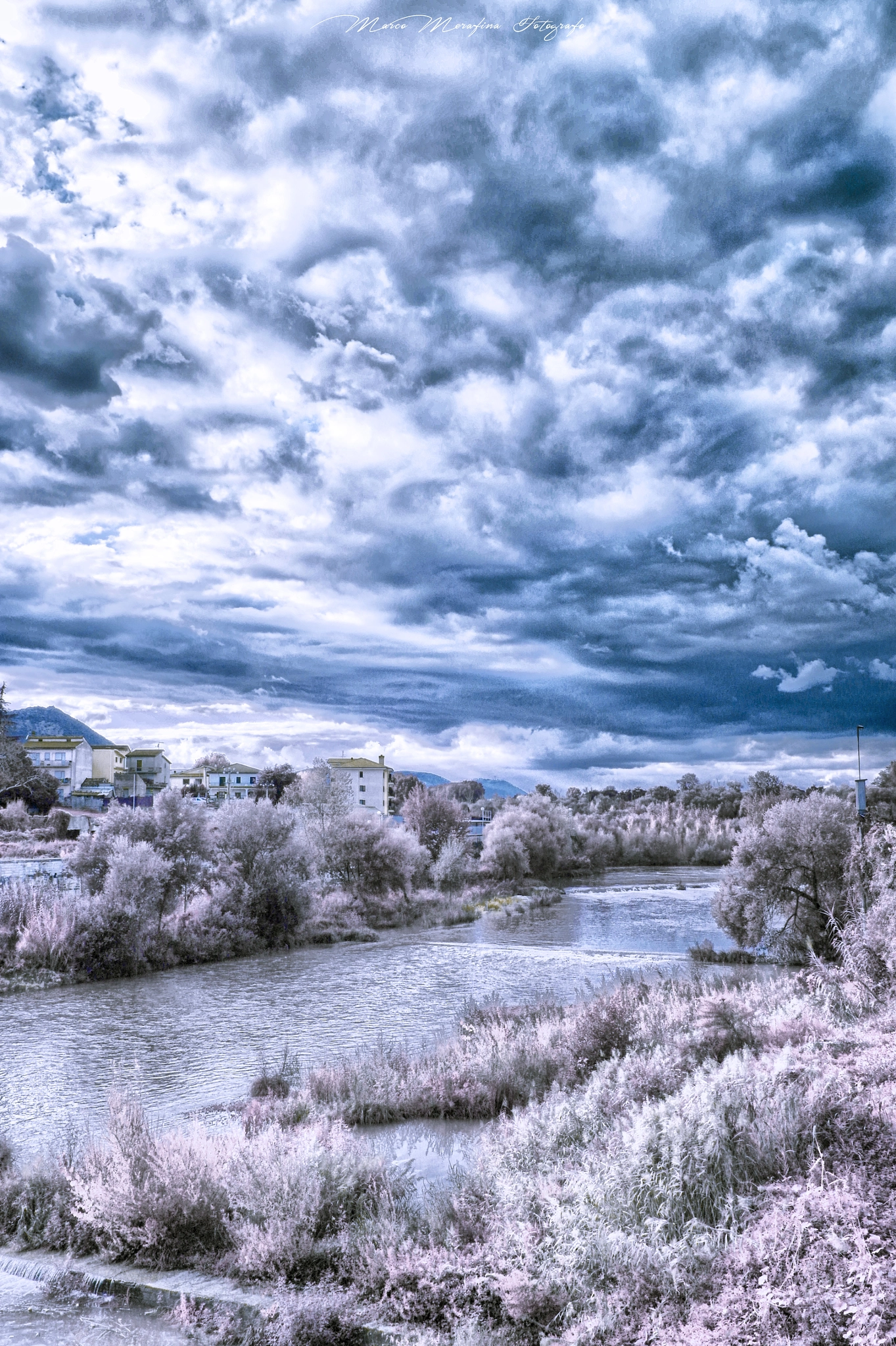 Samsung NX100 sample photo. Fiume liri - infrared photography