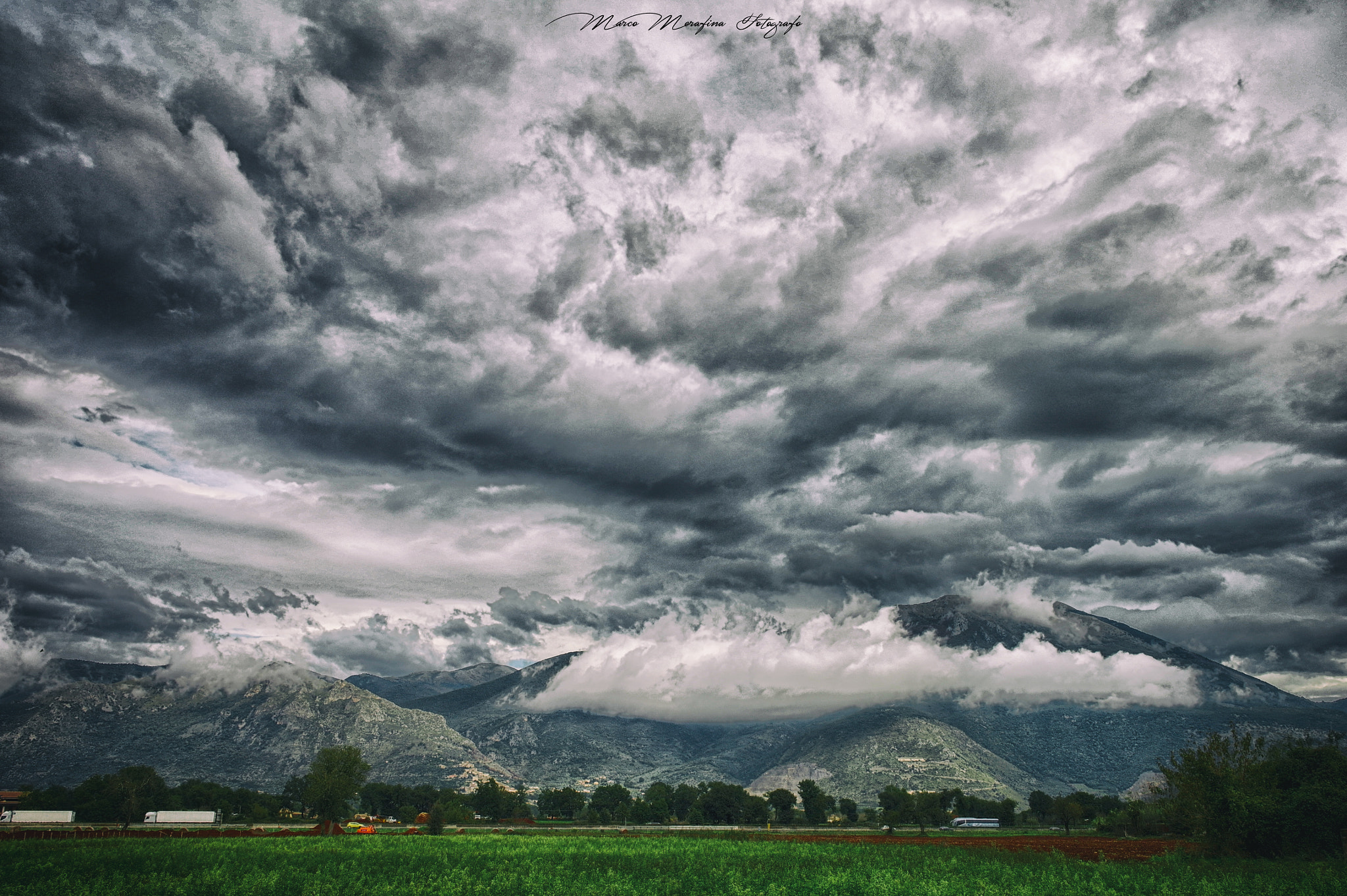 Samsung NX100 sample photo. Monte cairo (fr) photography