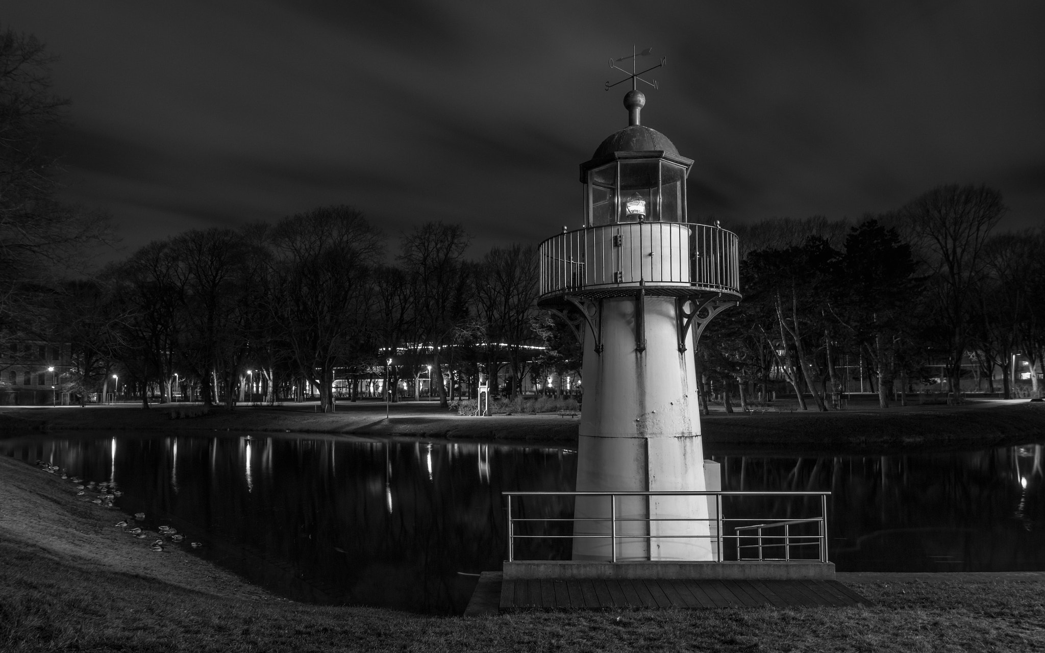 Canon EOS 100D (EOS Rebel SL1 / EOS Kiss X7) sample photo. Lighthouse photography