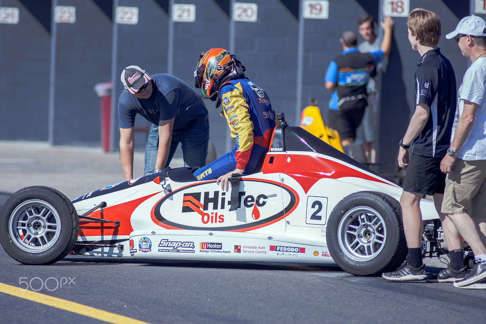 Canon EF 300mm F4L IS USM sample photo. Sandown raceway march 2017 photography