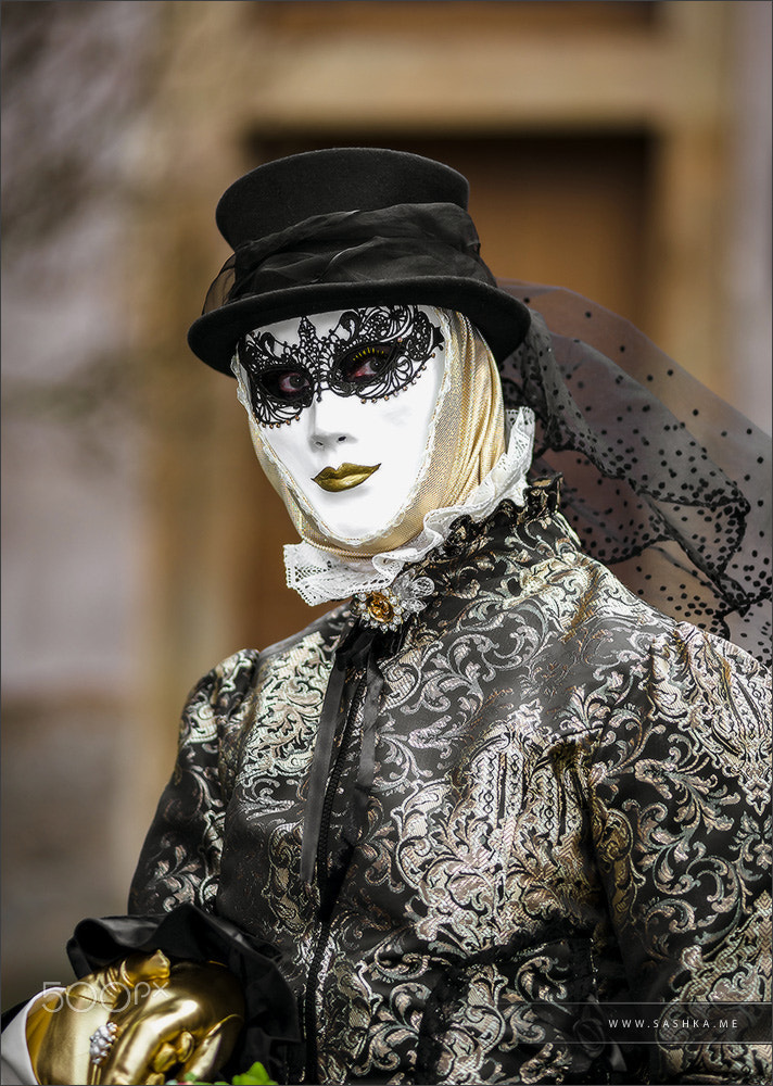 Sony a99 II + Minolta AF 80-200mm F2.8 HS-APO G sample photo. Rosheim, france: venetian carnival mask photography