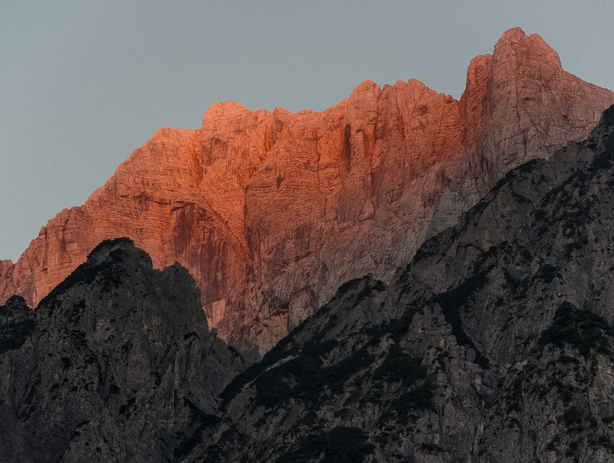 Olympus OM-D E-M10 II sample photo. Last light of the day photography