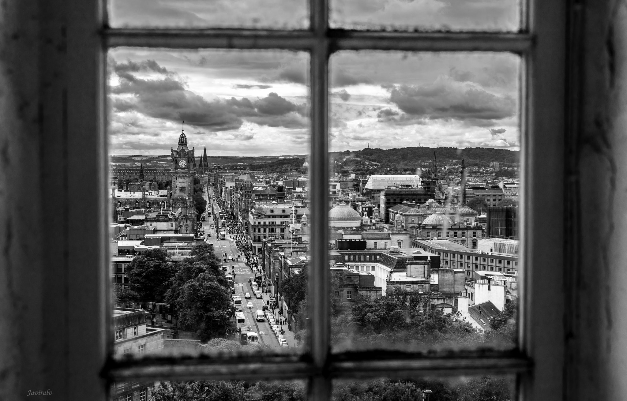 Sigma 17-50mm F2.8 EX DC OS HSM sample photo. Rear window photography