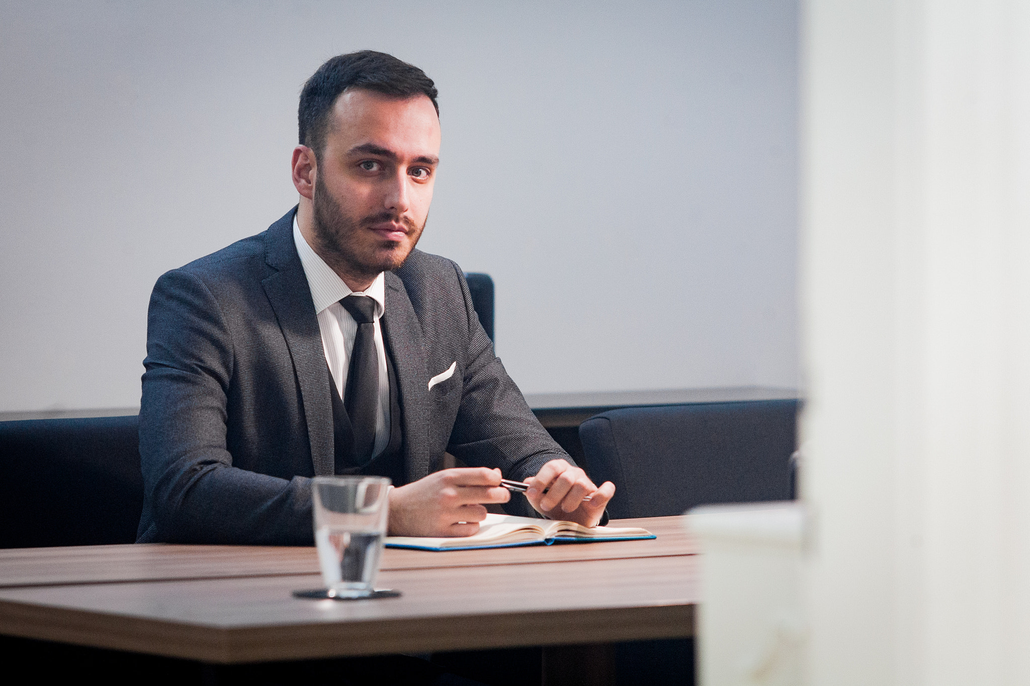 Canon EF 35-80mm f/4-5.6 sample photo. Businessman photography