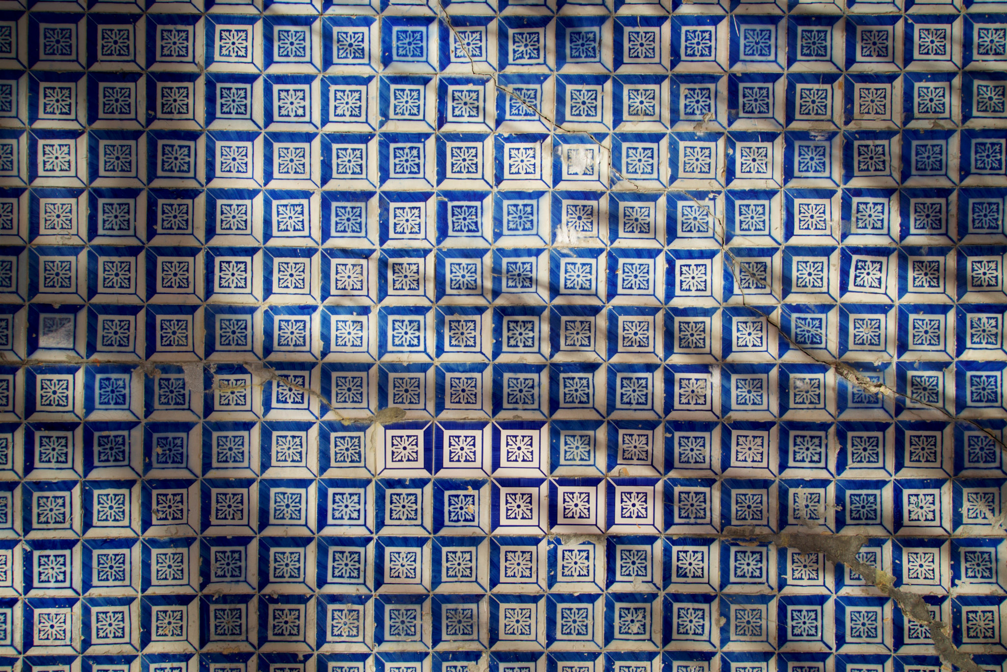 Sony a7R + Sony FE 24-240mm F3.5-6.3 OSS sample photo. Lisbon, portugal. photography