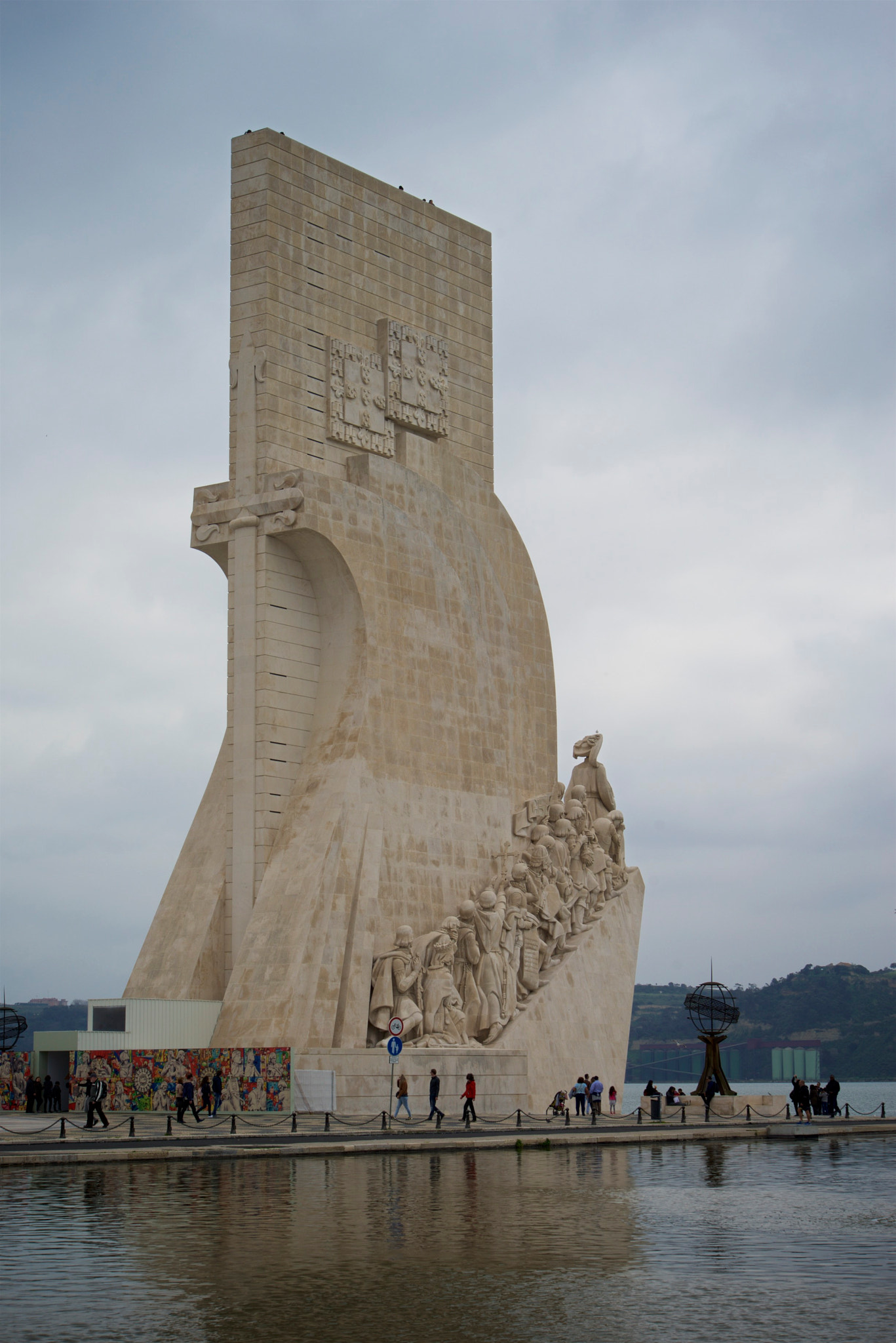 Sony a7R + Sony FE 24-240mm F3.5-6.3 OSS sample photo. Lisbon, portugal. photography