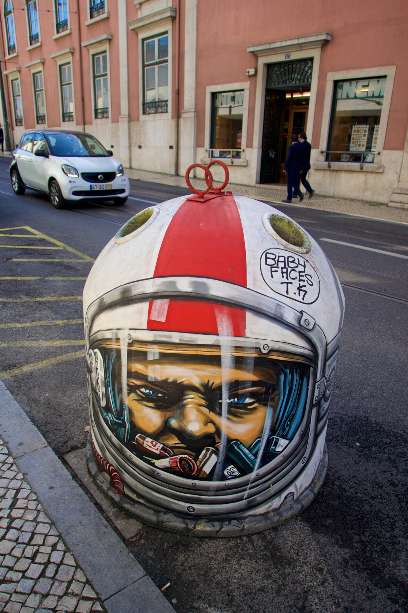 Sony FE 24-240mm F3.5-6.3 OSS sample photo. Lisbon, portugal. photography