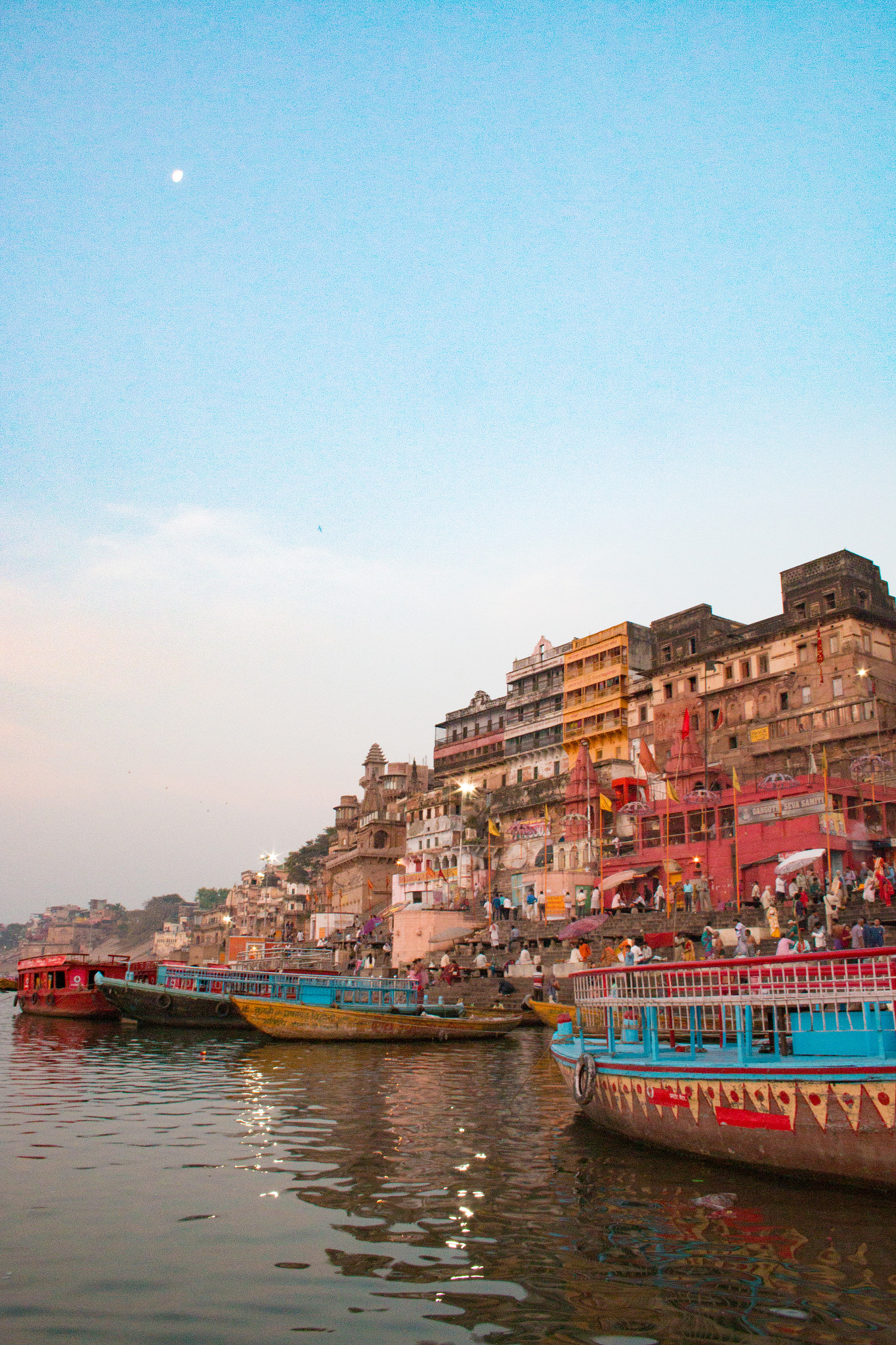 Canon EOS 70D sample photo. The ganges in varanasi photography