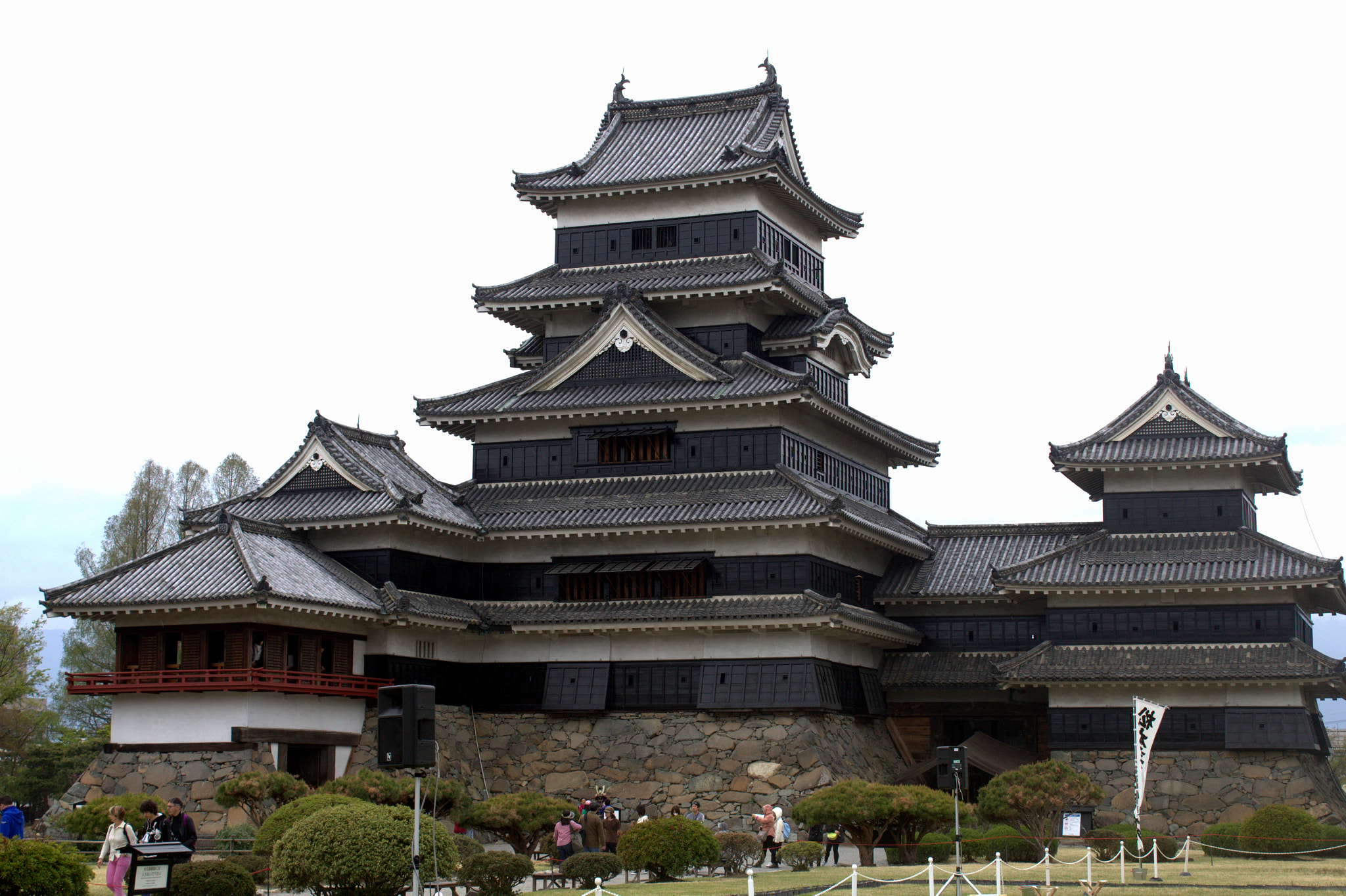 Canon EOS 600D (Rebel EOS T3i / EOS Kiss X5) sample photo. Matsumoto castle photography