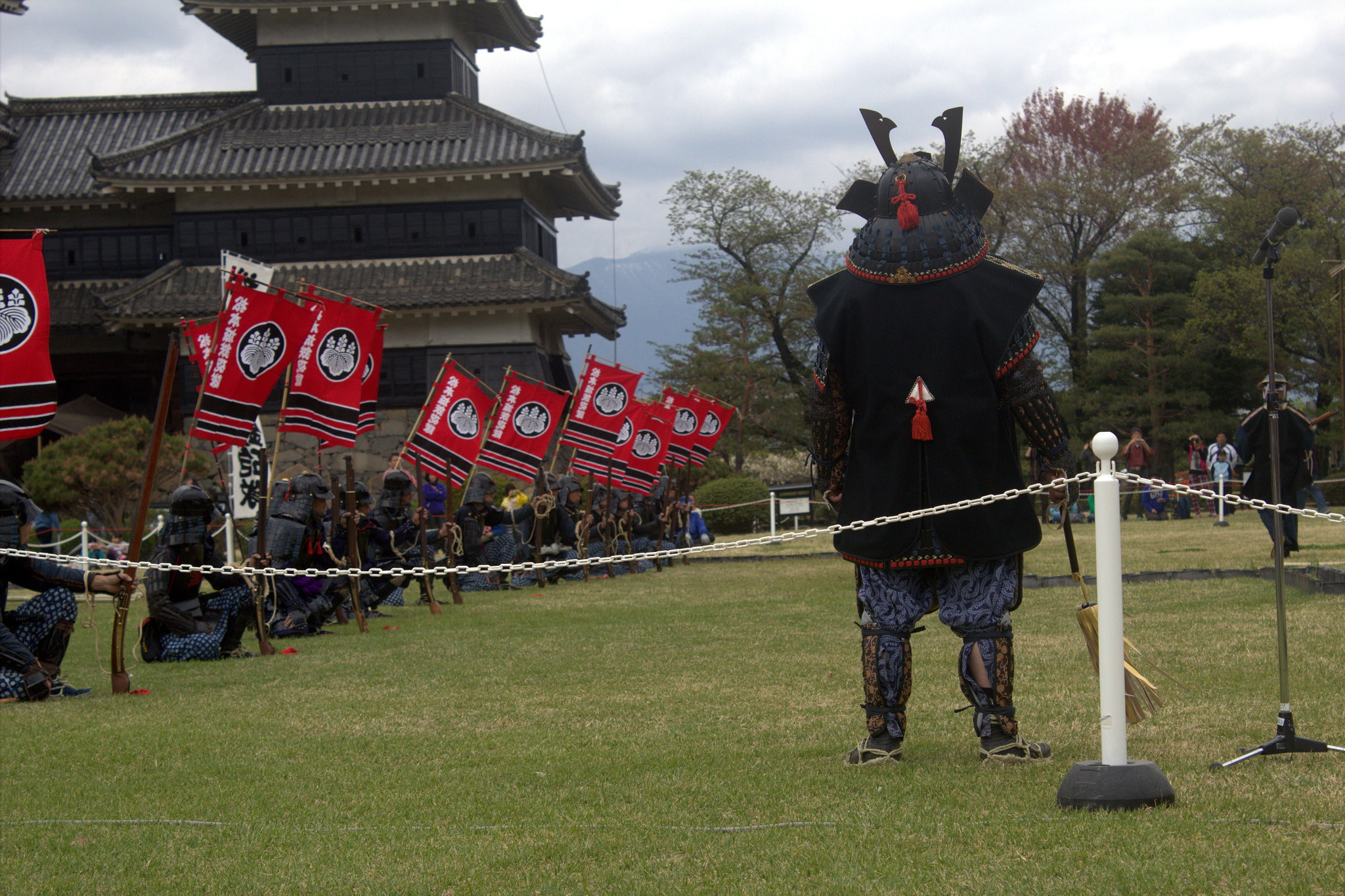 Canon EOS 600D (Rebel EOS T3i / EOS Kiss X5) sample photo. Awaiting the order to fire. photography
