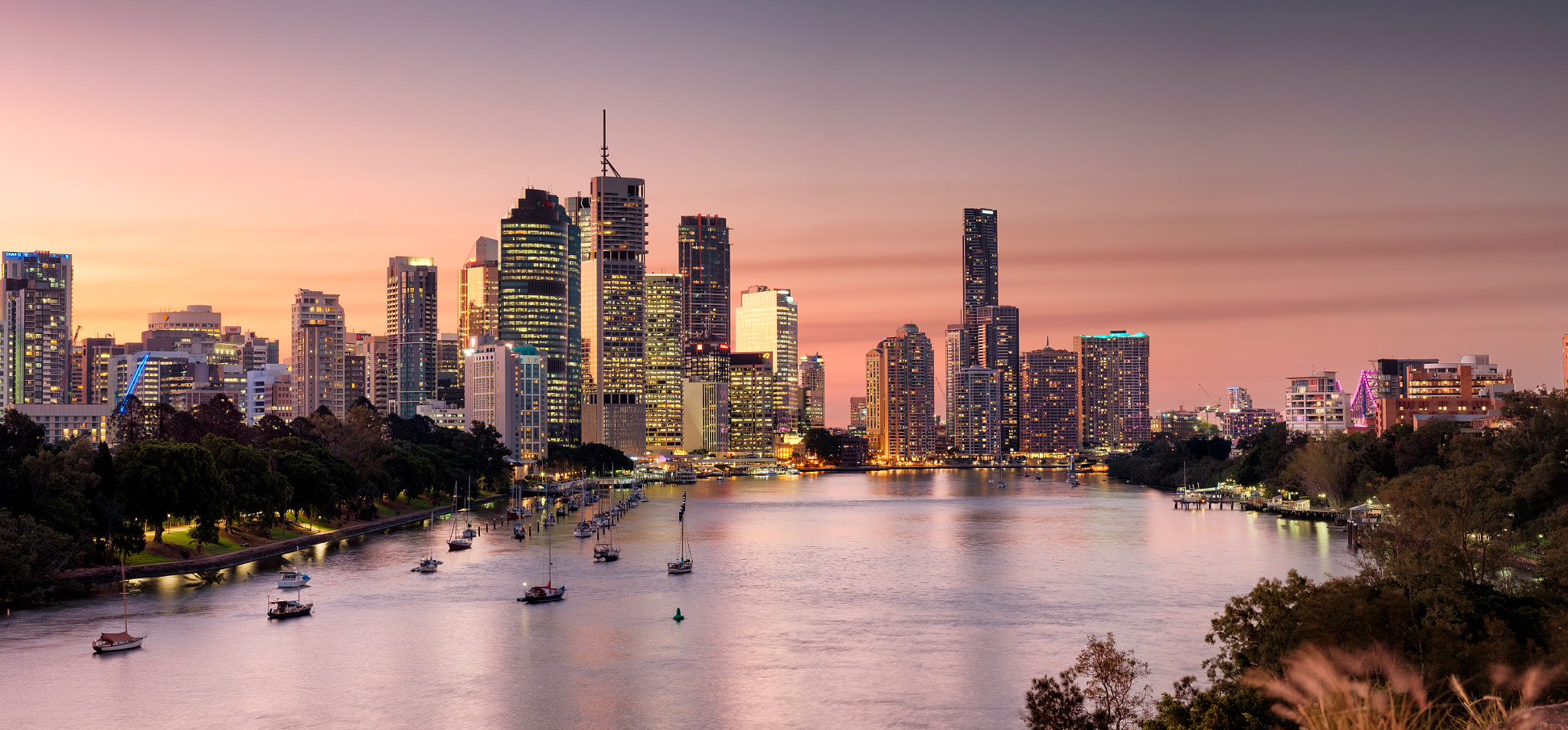 Fujifilm X-T1 + Fujifilm XF 56mm F1.2 R sample photo. Brisbane cityscape photography