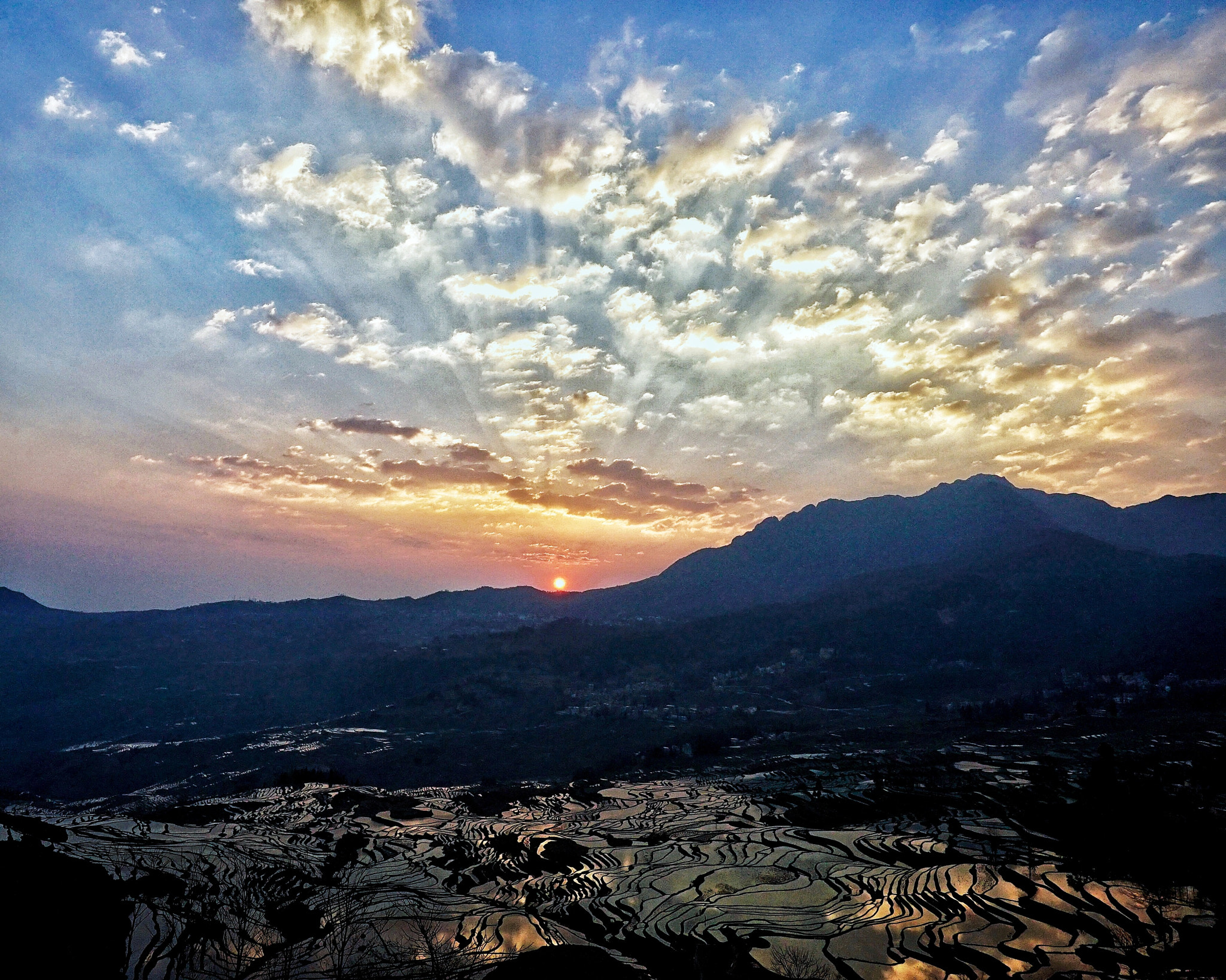 Sony a7S II + Sony Vario-Tessar T* FE 16-35mm F4 ZA OSS sample photo