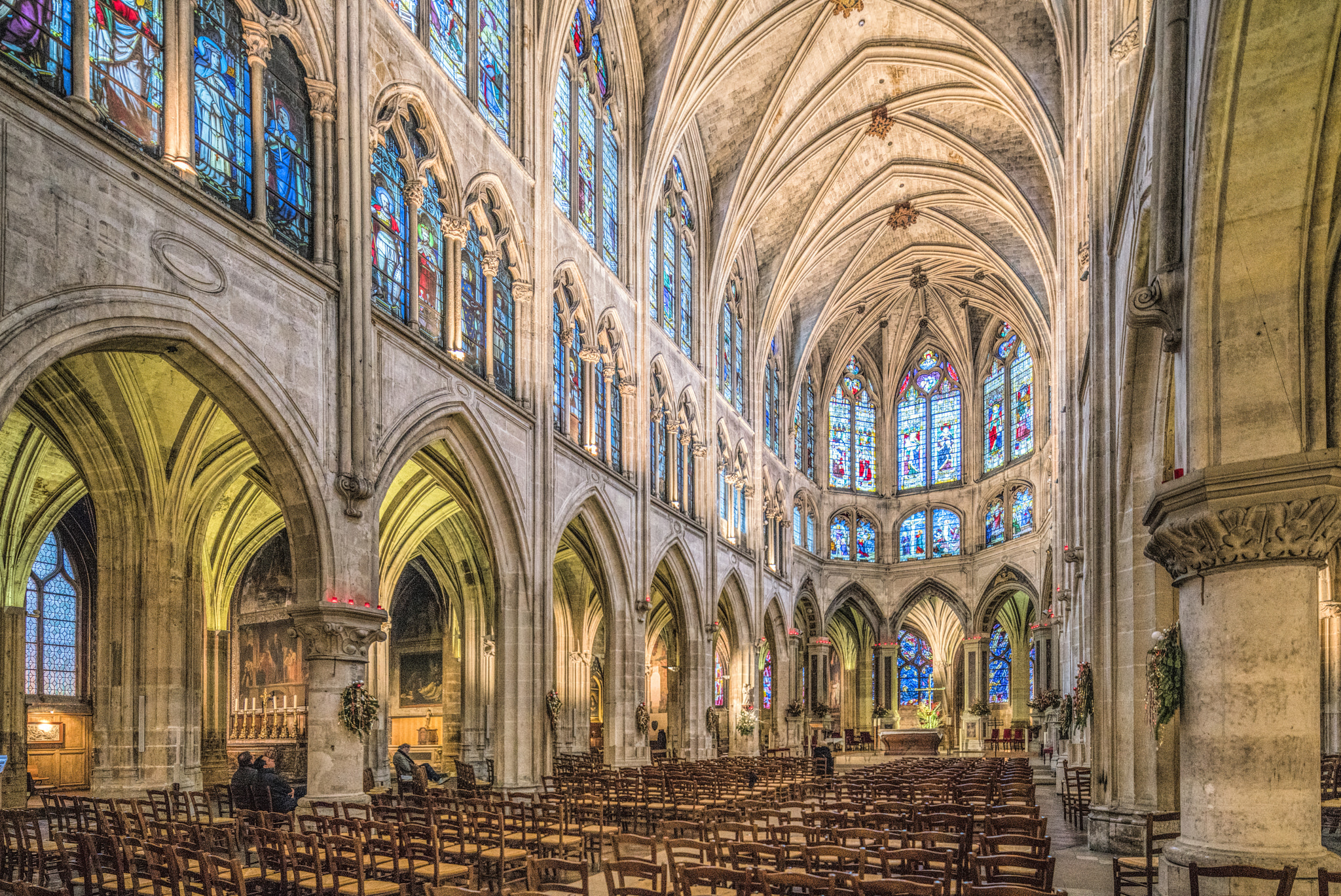 Canon TS-E 17mm F4L Tilt-Shift sample photo. Église saint-séverin, paris, france photography