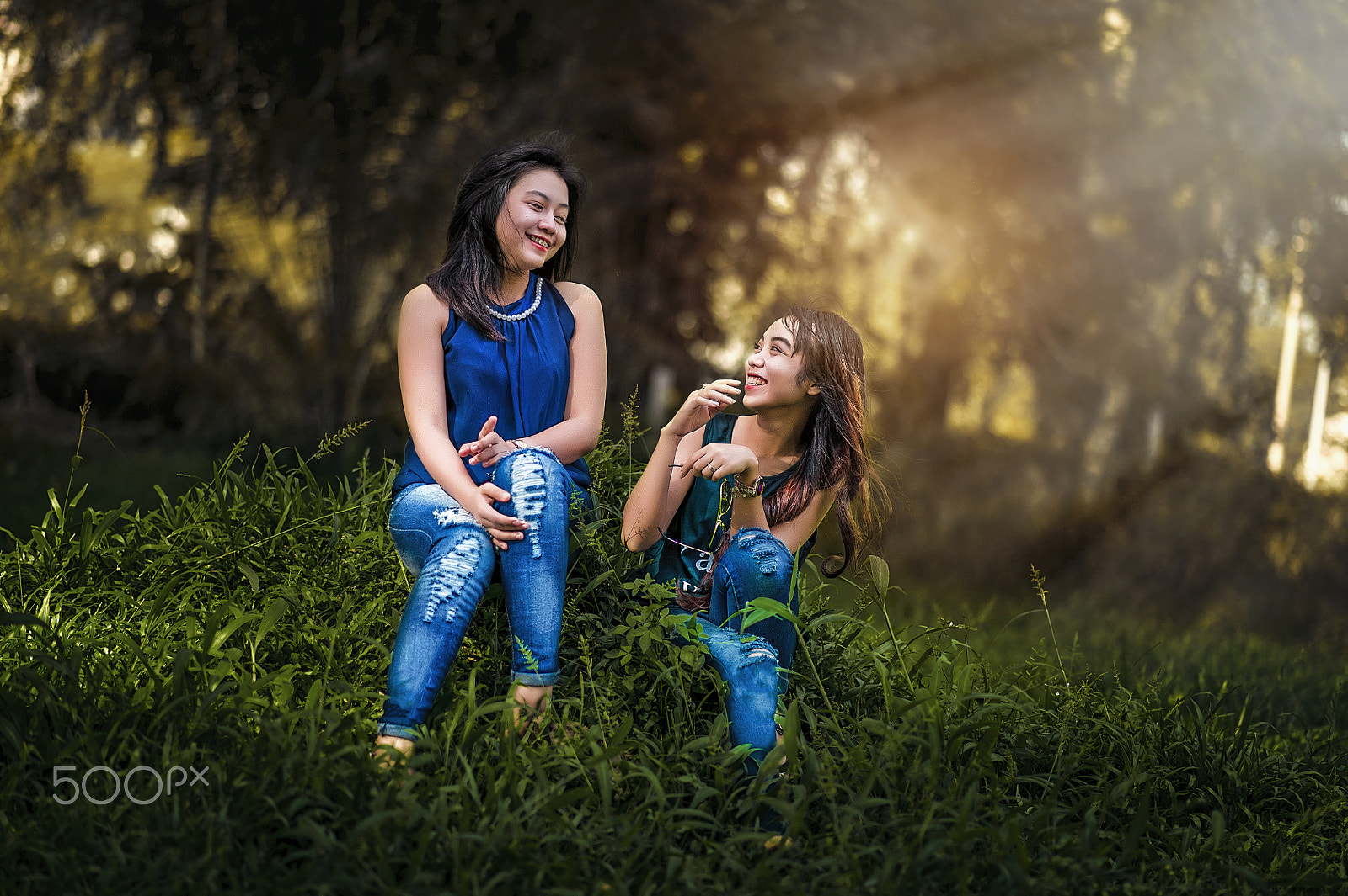 Nikon D700 + Nikon AF-S Nikkor 85mm F1.8G sample photo. Best friend forever photography