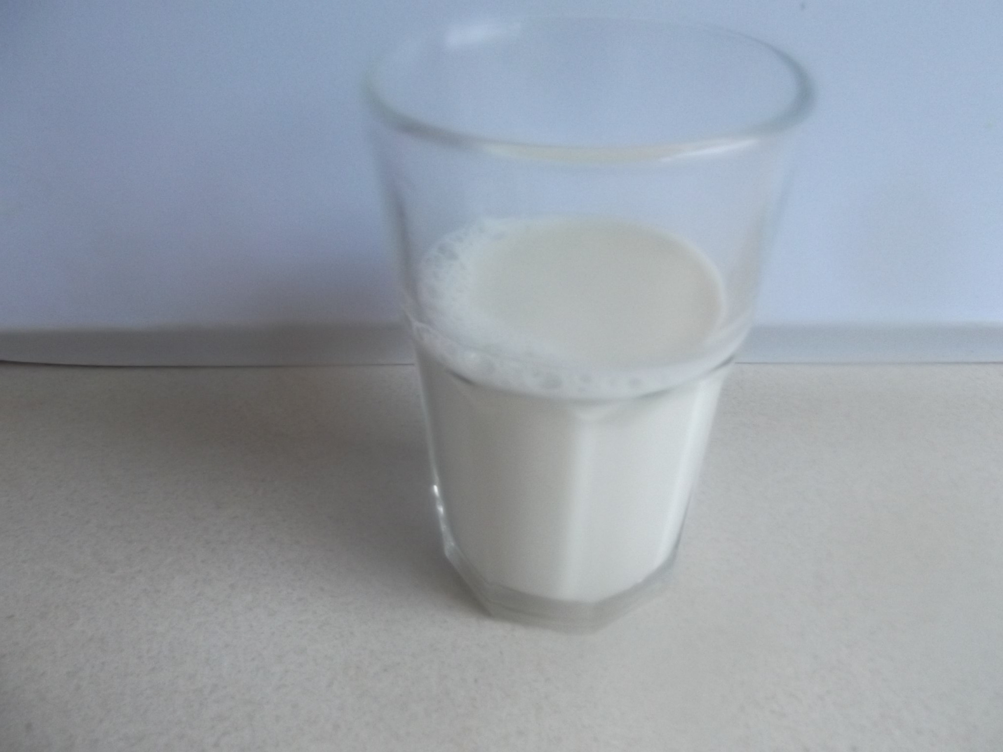 Fujifilm FinePix T350 sample photo. Glass of milk photography