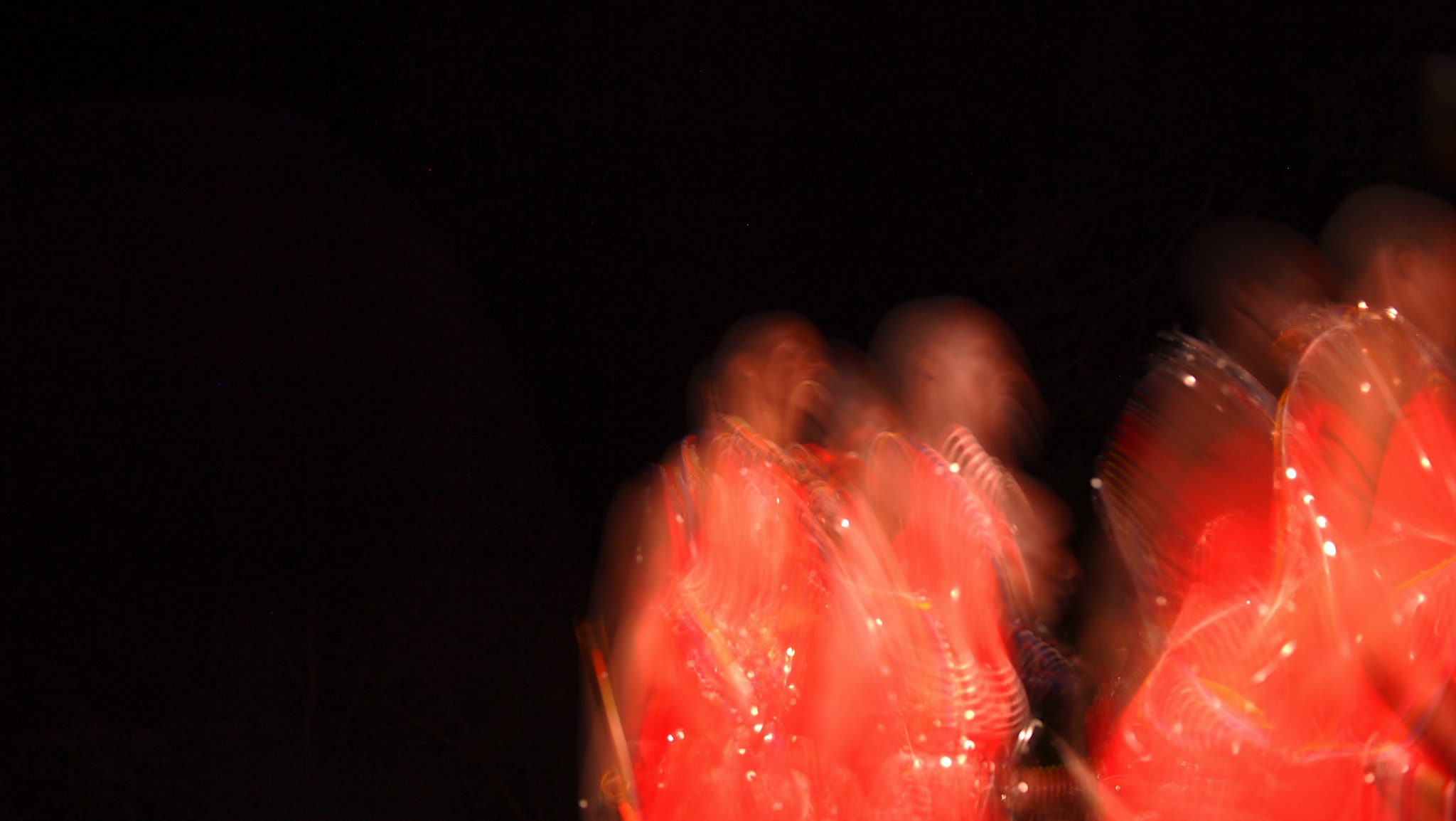 Olympus PEN E-PL1 + Panasonic Lumix G 20mm F1.7 ASPH sample photo. Masai dancers photography