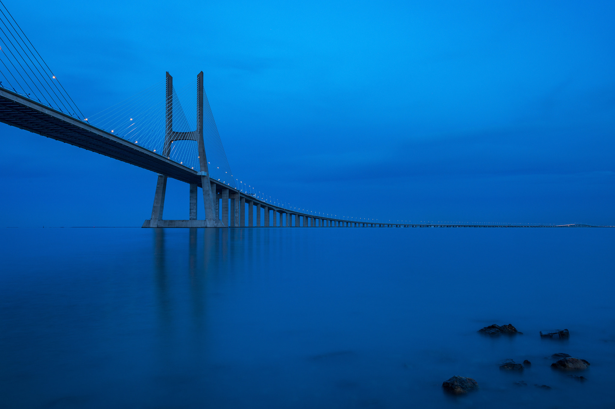 Nikon AF-S Nikkor 14-24mm F2.8G ED sample photo. Blue hour photography