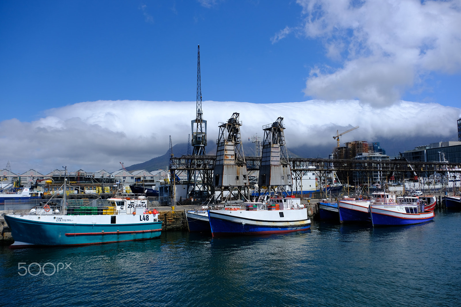 Fujifilm X-T2 + Fujifilm XF 18-135mm F3.5-5.6 R LM OIS WR sample photo. Ships in cape town photography