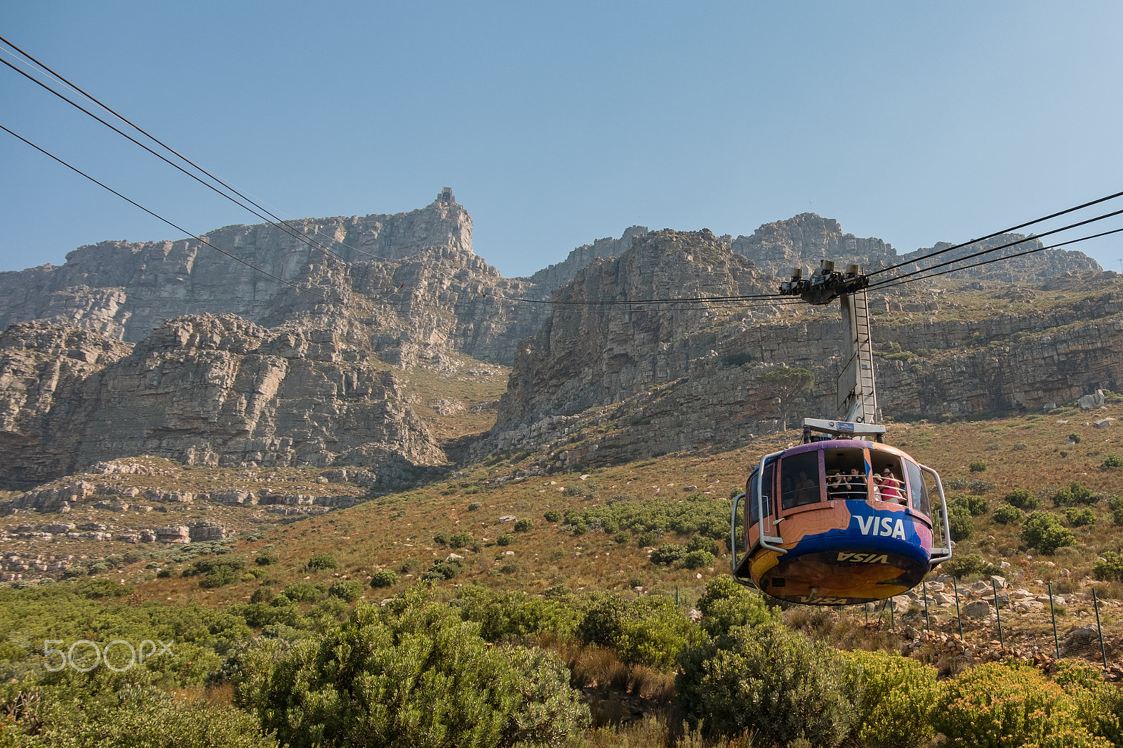 Fujifilm X-T2 + Fujifilm XF 18-135mm F3.5-5.6 R LM OIS WR sample photo. Table mountain cable car photography