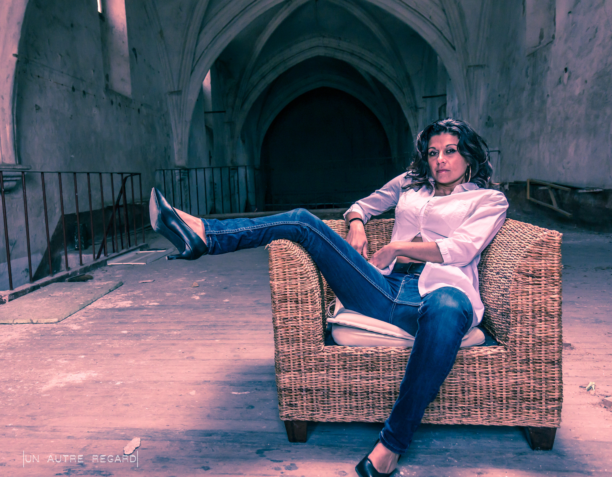 Canon EF-S 17-55mm F2.8 IS USM sample photo. Chillin' 'n teasin' photography