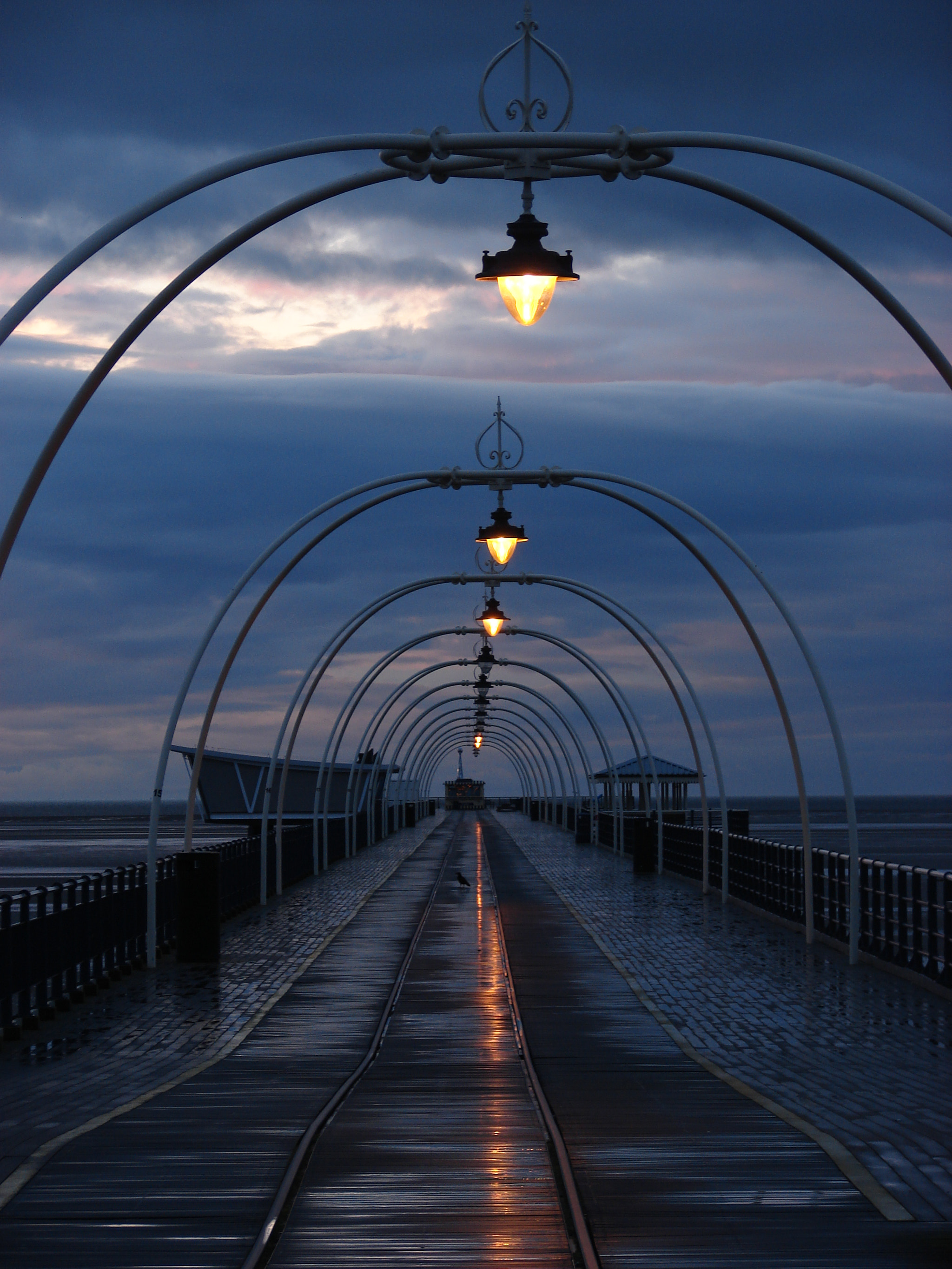 Sony DSC-H2 sample photo. Southport pier at dusk photography