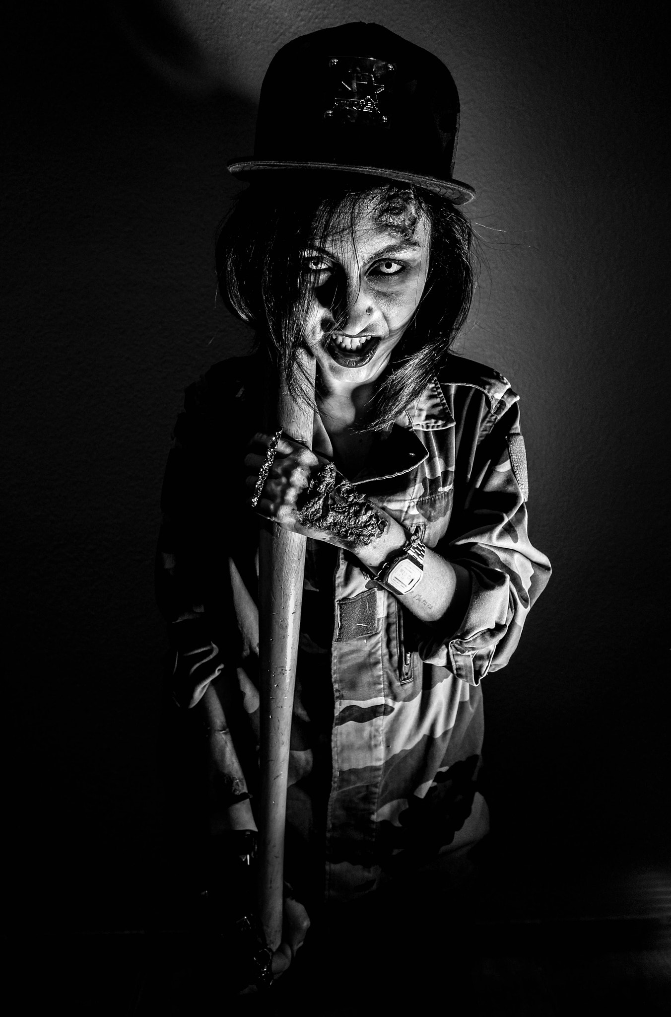 Canon EF-S 10-22mm F3.5-4.5 USM sample photo. Zombie photography