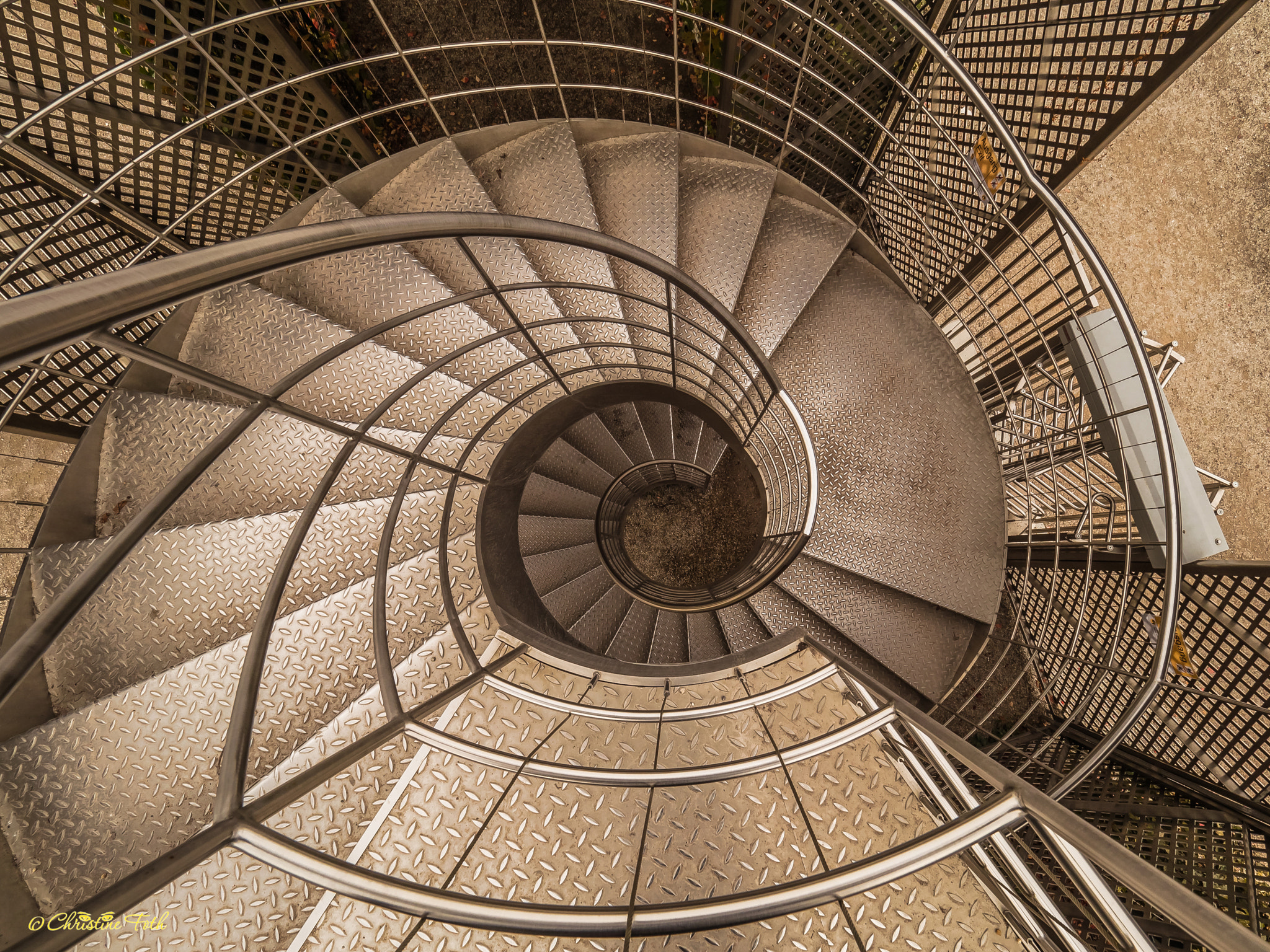 Olympus OM-D E-M5 II + Olympus M.Zuiko Digital ED 7-14mm F2.8 PRO sample photo. Metal spiral staircase photography