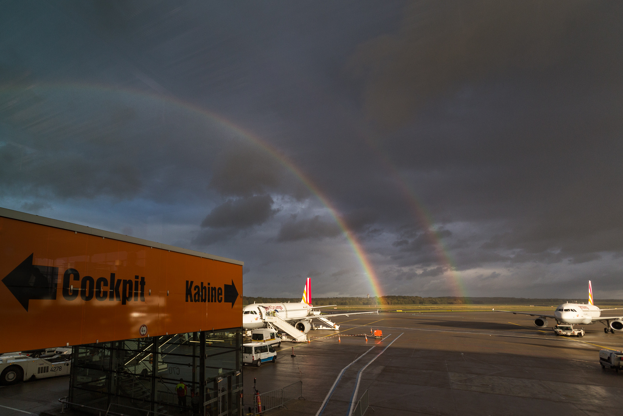 Canon EF 16-35mm F2.8L USM sample photo. Welcome to the sky photography