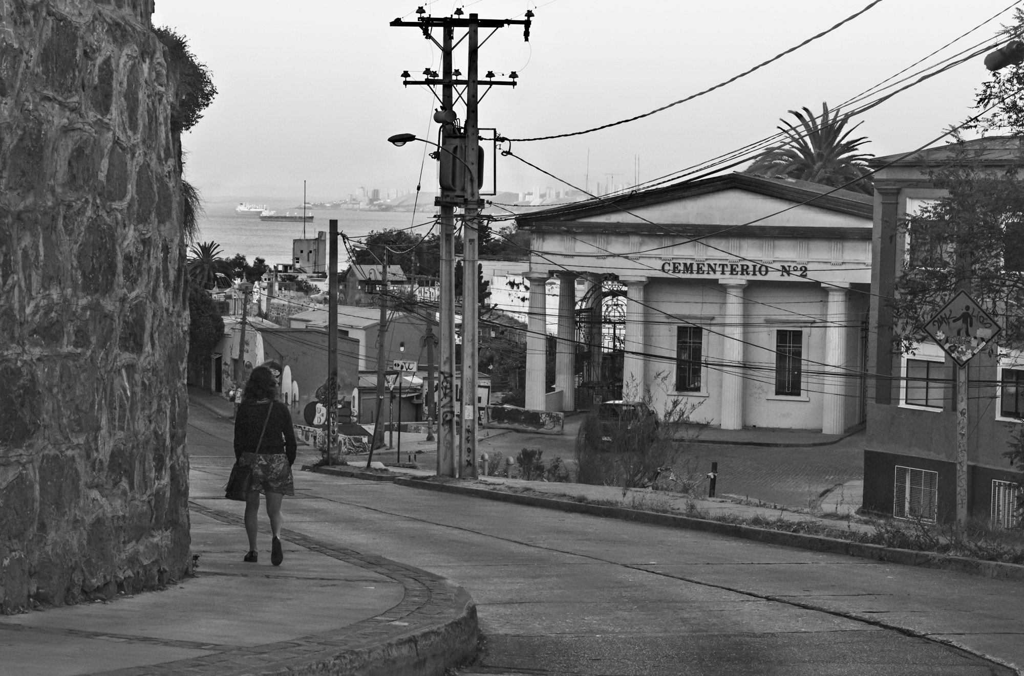Canon EF 50mm F1.8 II sample photo. Camino al cementerio photography