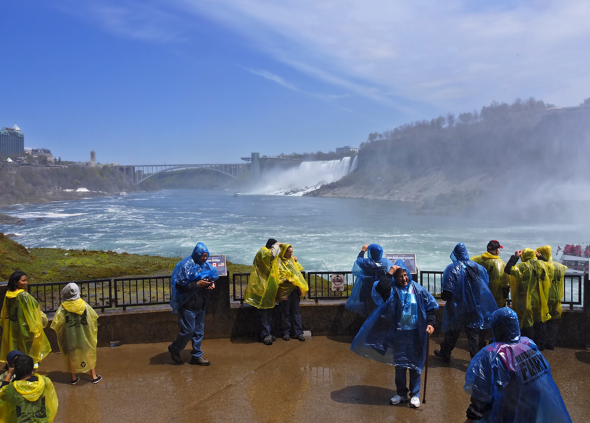 Olympus OM-D E-M1 sample photo. Niagra town and falls in canada photography