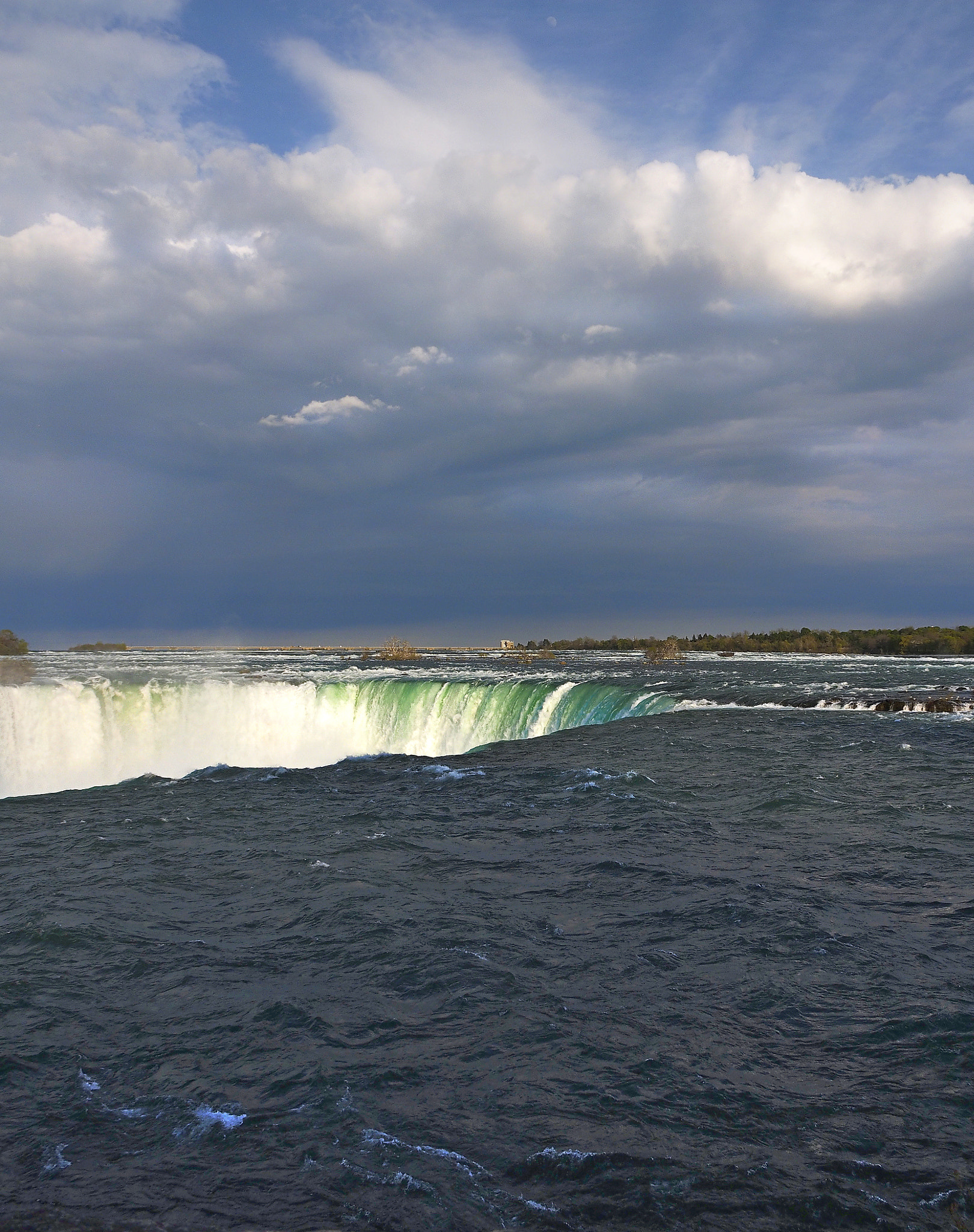 Olympus OM-D E-M1 sample photo. Niagra town and falls in canada photography