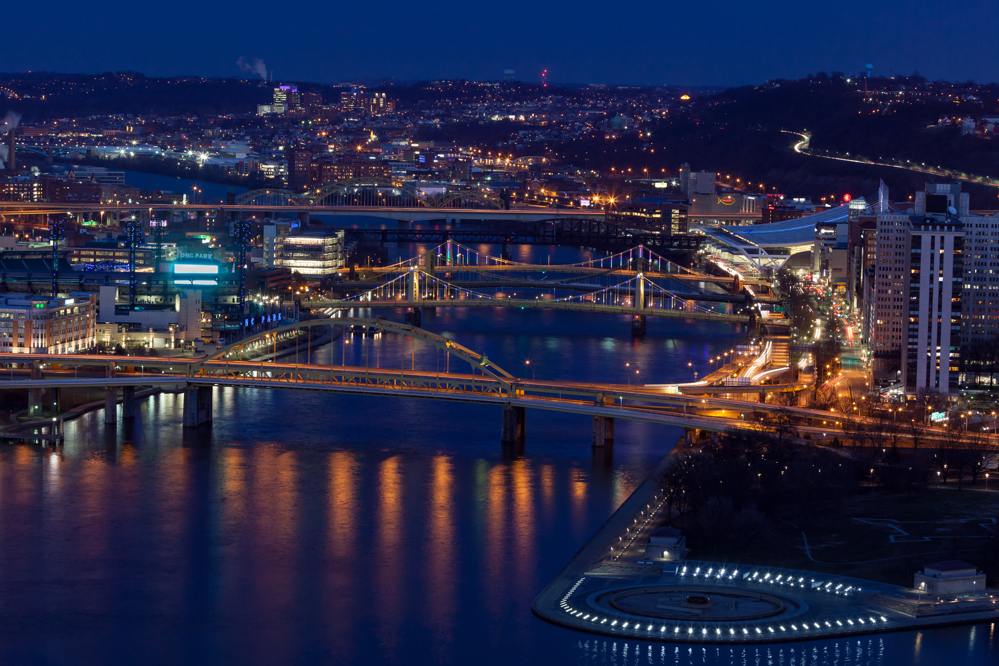 Canon EF 100-400mm F4.5-5.6L IS USM sample photo. Evening covers our city photography