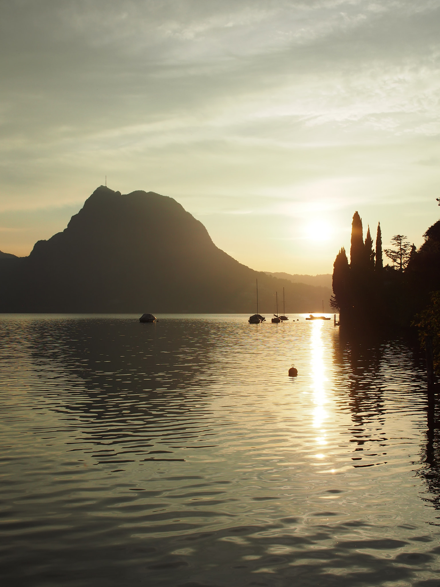 Panasonic Lumix G X Vario 12-35mm F2.8 ASPH Power OIS sample photo. Sentiero di gandria photography