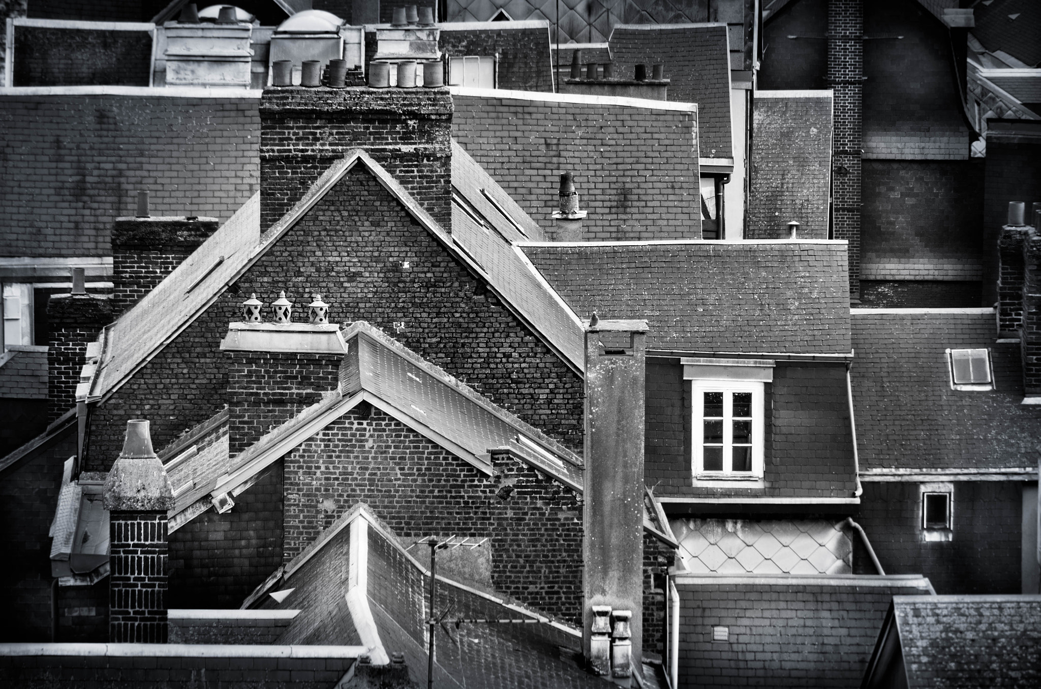 Canon EF-S 55-250mm F4-5.6 IS STM sample photo. View to the roof photography