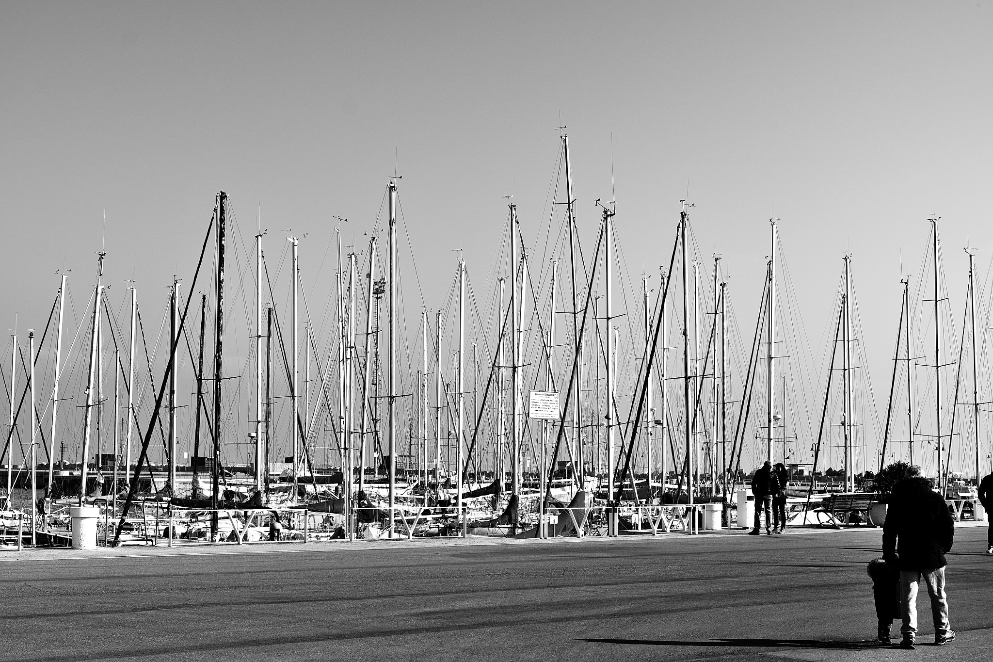 Fujifilm X-E2S + Fujifilm XF 35mm F1.4 R sample photo. Senigallia gennaio porto photography