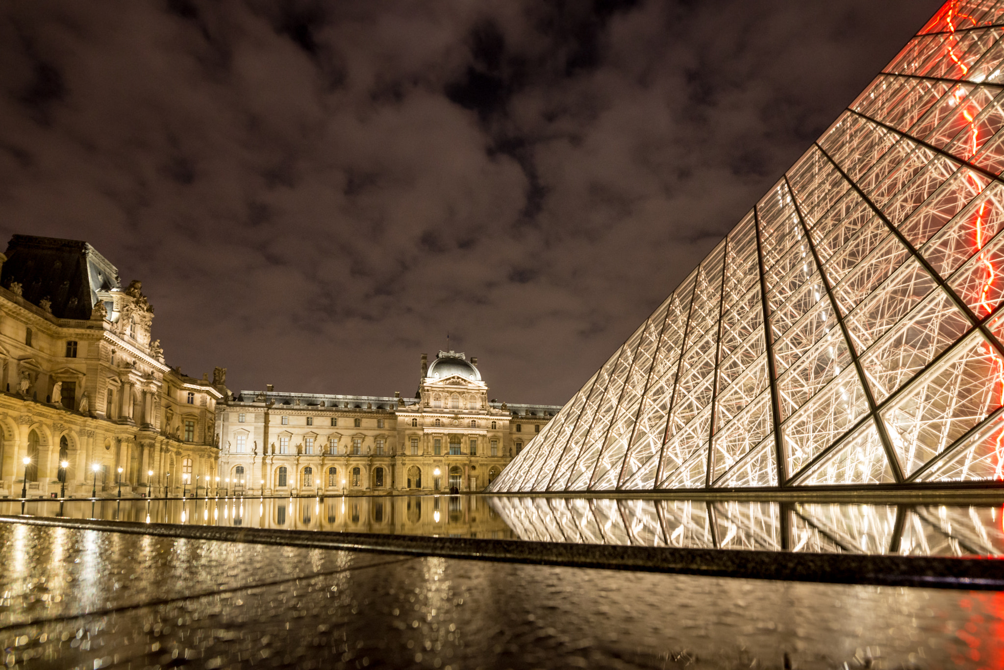 Nikon AF-S Nikkor 14-24mm F2.8G ED sample photo. Louvre-paris photography