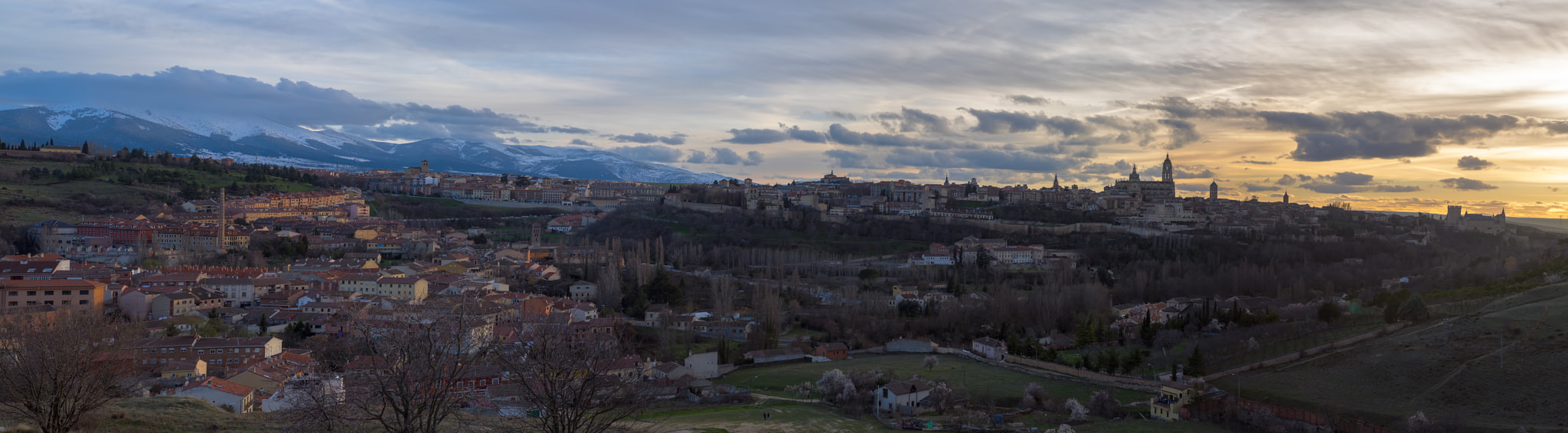 Fujifilm X-T10 + Fujifilm XF 35mm F2 R WR sample photo. Panorámica de segovia photography